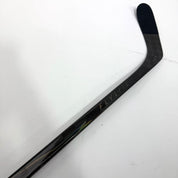 Used Left Red/Black Bauer Flylite | 87 Flex P28 Curve Grip | Ilya Mikheyev | BH148 - Top Flight Hockey