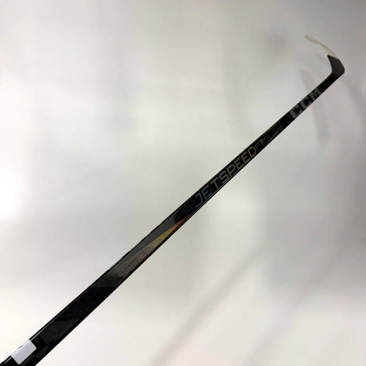 Used Right CCM Jetspeed FT7 Pro | 95 Flex P28M Curve Grip | AB434
