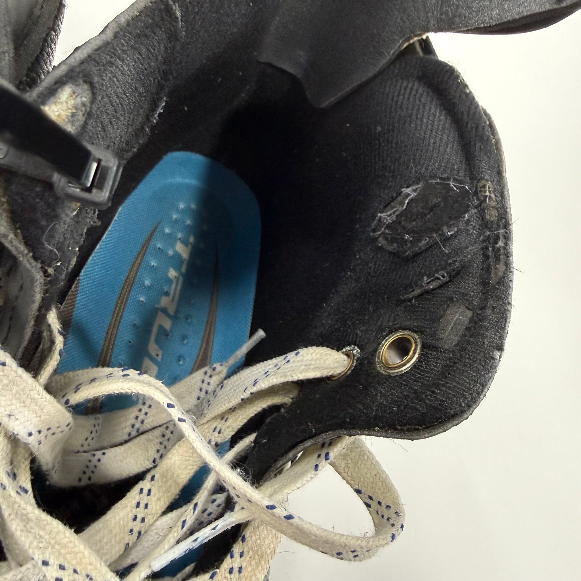 Used True Custom Pro Skates | Size 9? | #A63 - Top Flight Hockey