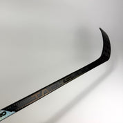 New Right CCM Tacks XF Pro | 85 Flex MacKinnon Pro Curve Grip | R276 - Top Flight Hockey