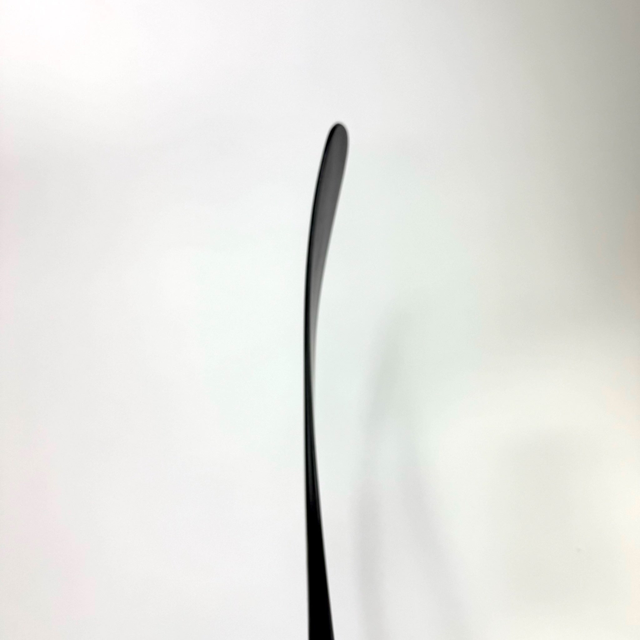 New Left Blue Warrior Alpha LX2 Pro | 90 Flex Custom Heel Curve Non Grip | R841 - Top Flight Hockey