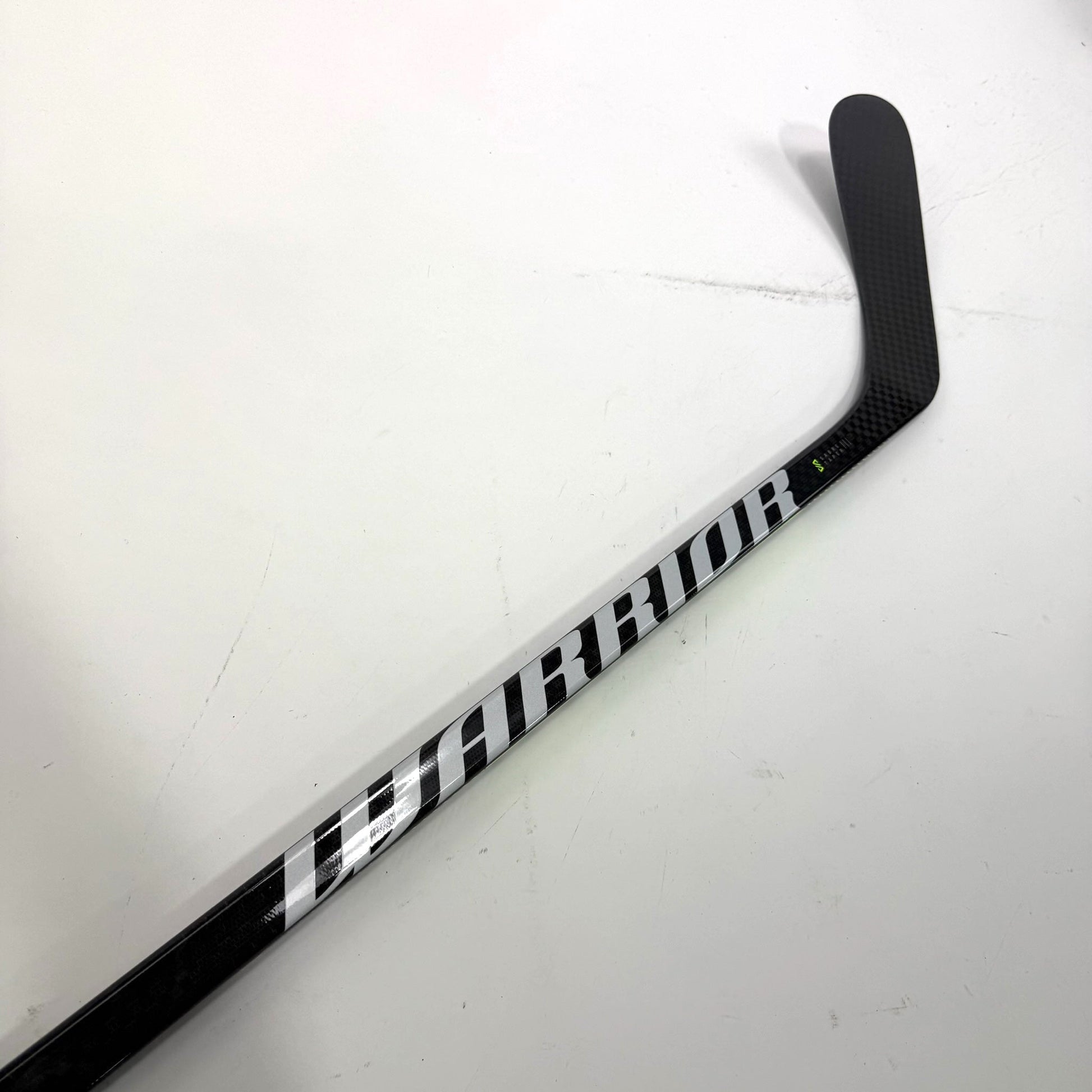 New Left Warrior Alpha LX2 | 75 Flex W90 Curve Grip | BH248 - Top Flight Hockey