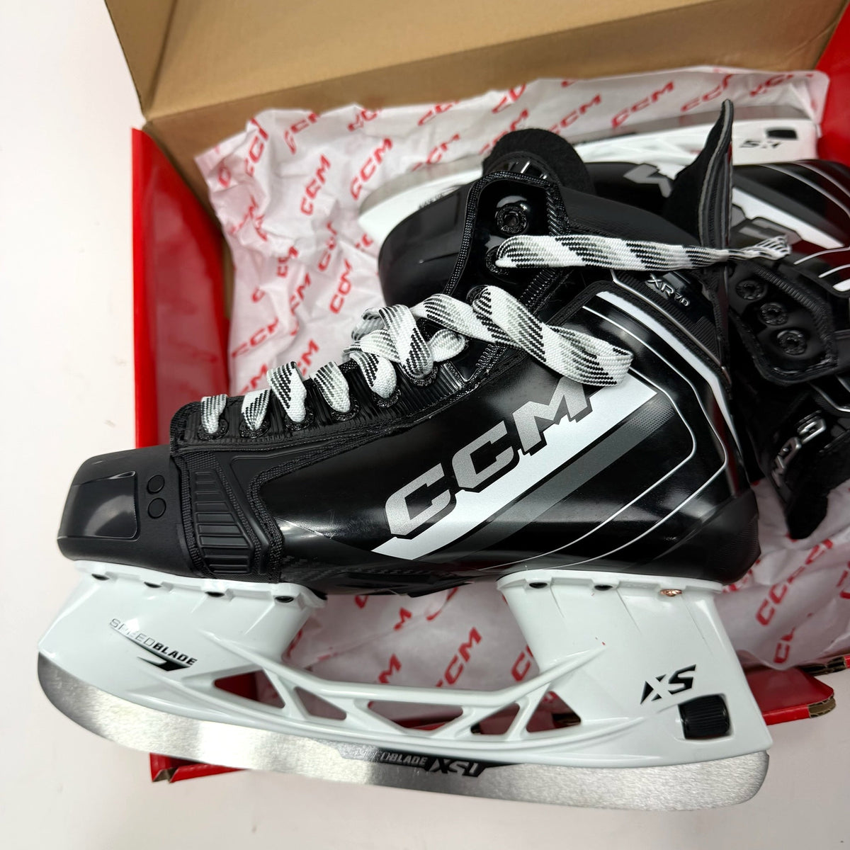 New CCM Tacks XR70 Skates | 8 Wide | AB105 - Top Flight Hockey