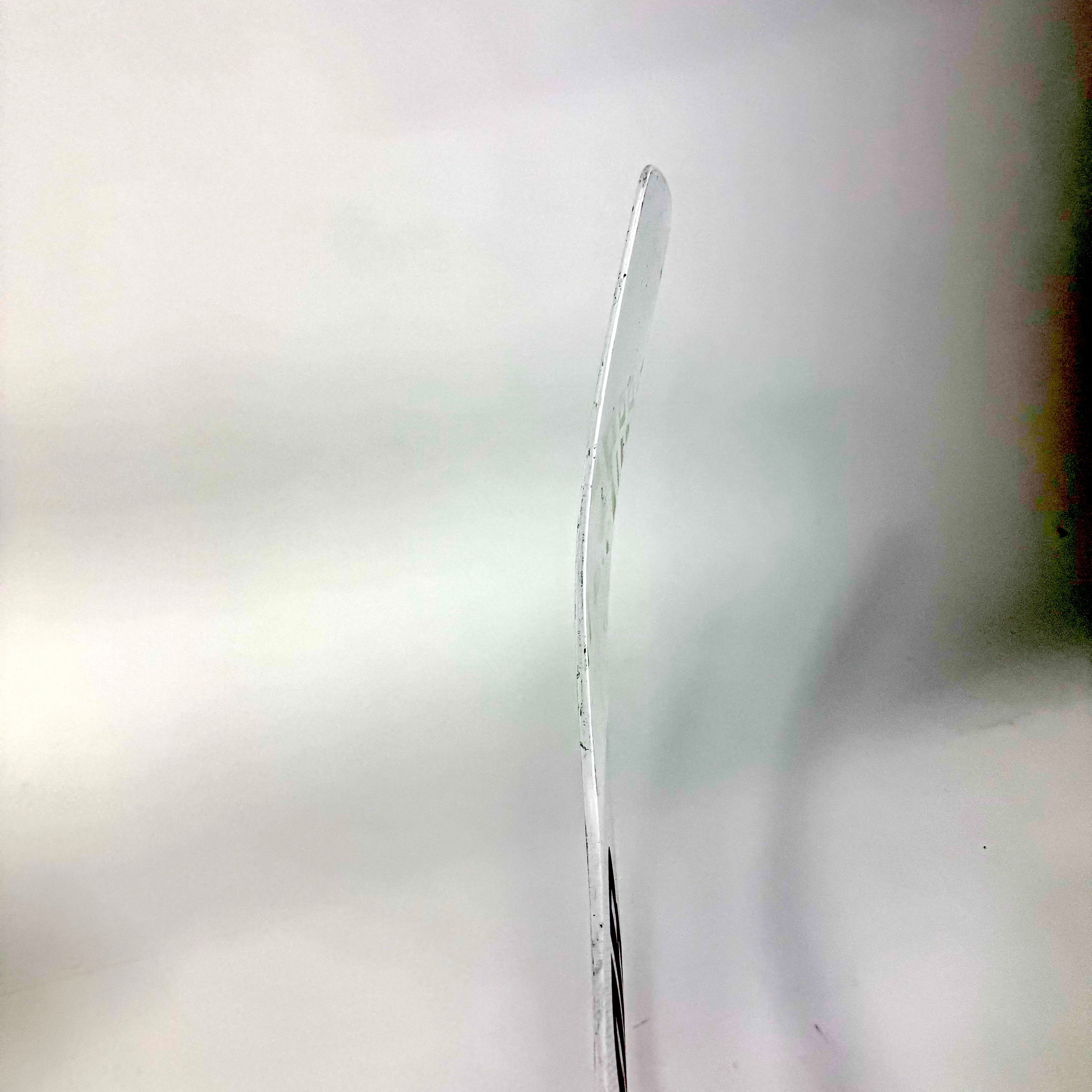 New Regular Maroon and White Warrior Ritual V2 Pro + | 26" Paddle W31 Curve | Gibson | R628 - Top Flight Hockey