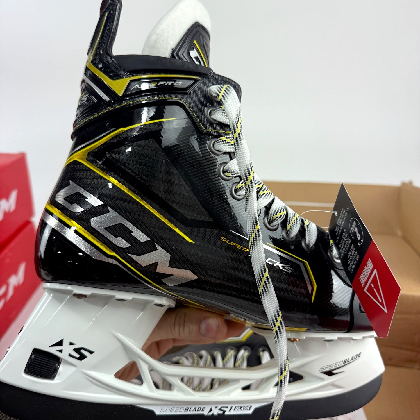 New CCM Tacks AS3 Pro Skates | Intermediate 6D | CCM443