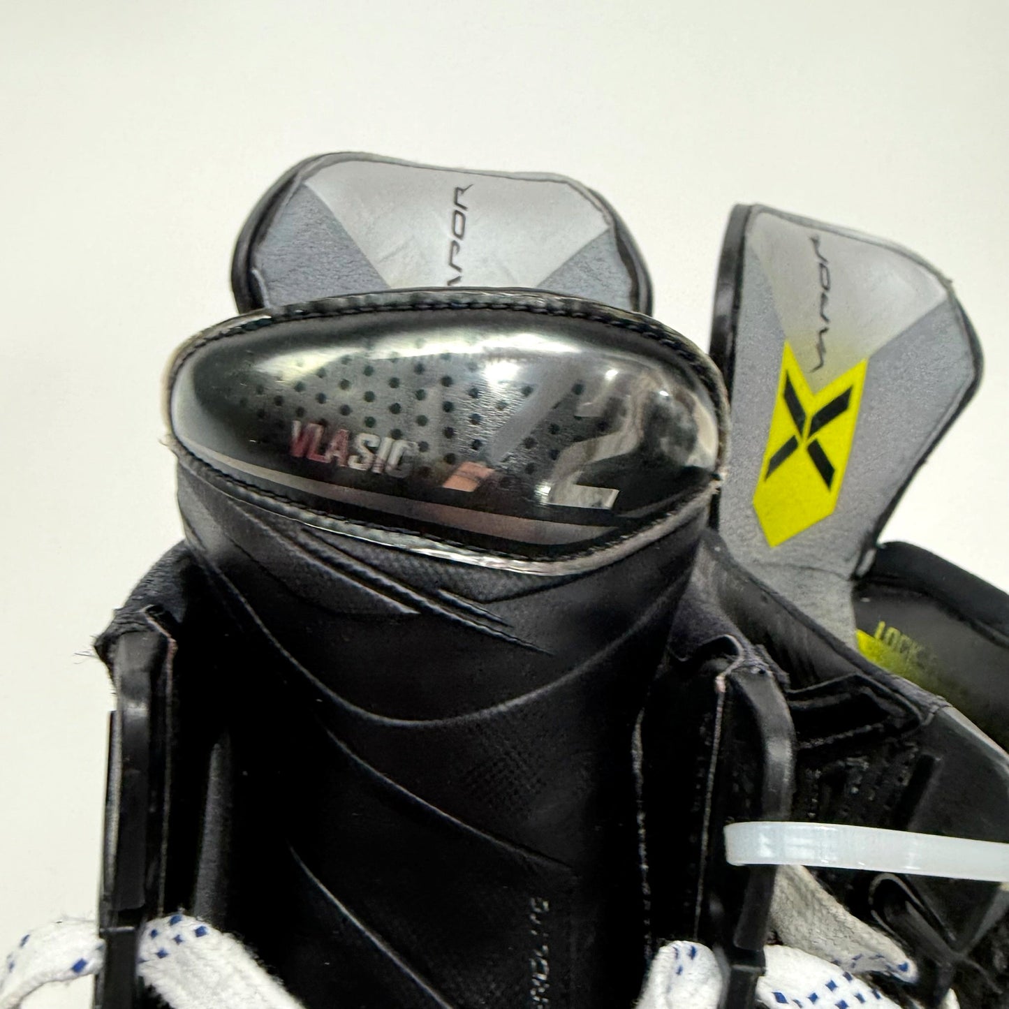 Used Red Bauer Vapor Hyperlite 2 Skates | Size 12 D | Chicago Blackhawks #72 Alex Valsic | BH314 - Top Flight Hockey