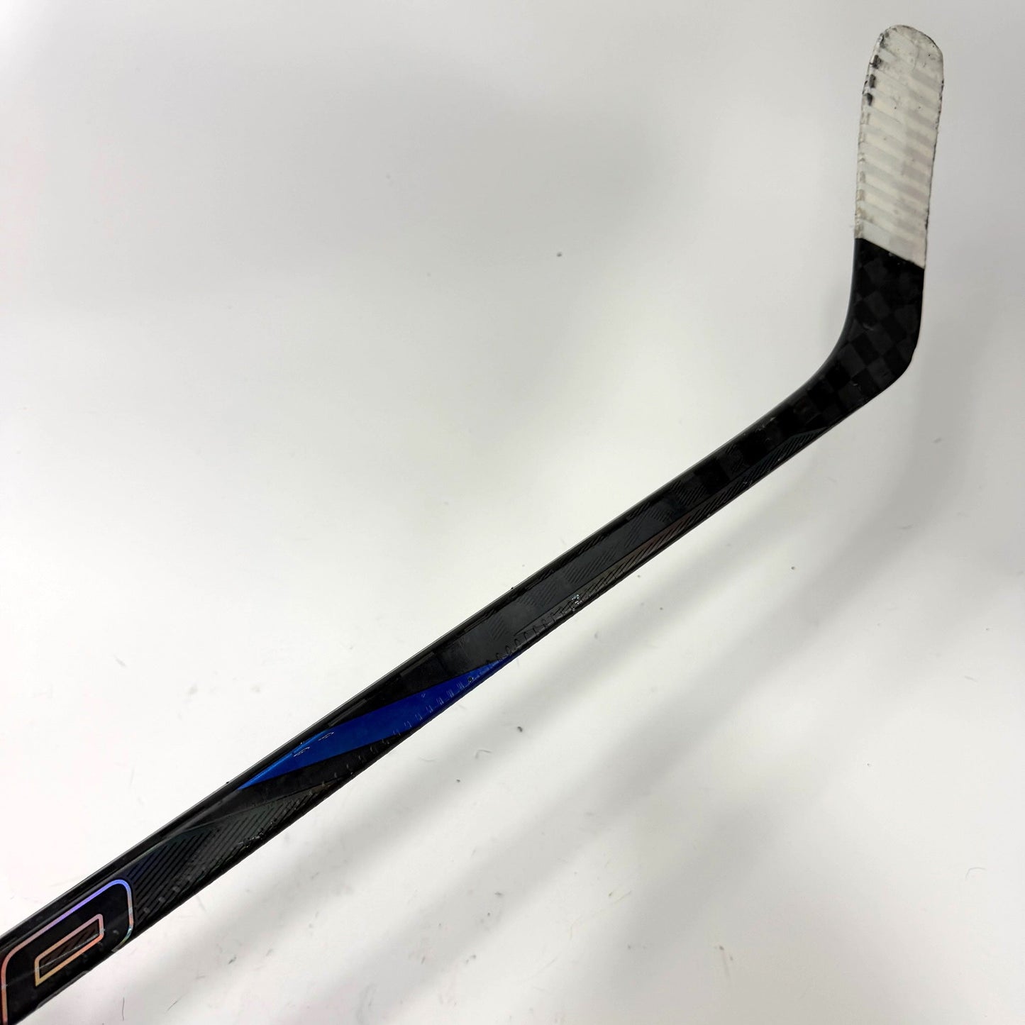 Used Left Blue/Red Bauer Nexus Tracer | 55 Flex P88 Curve Grip | AB692