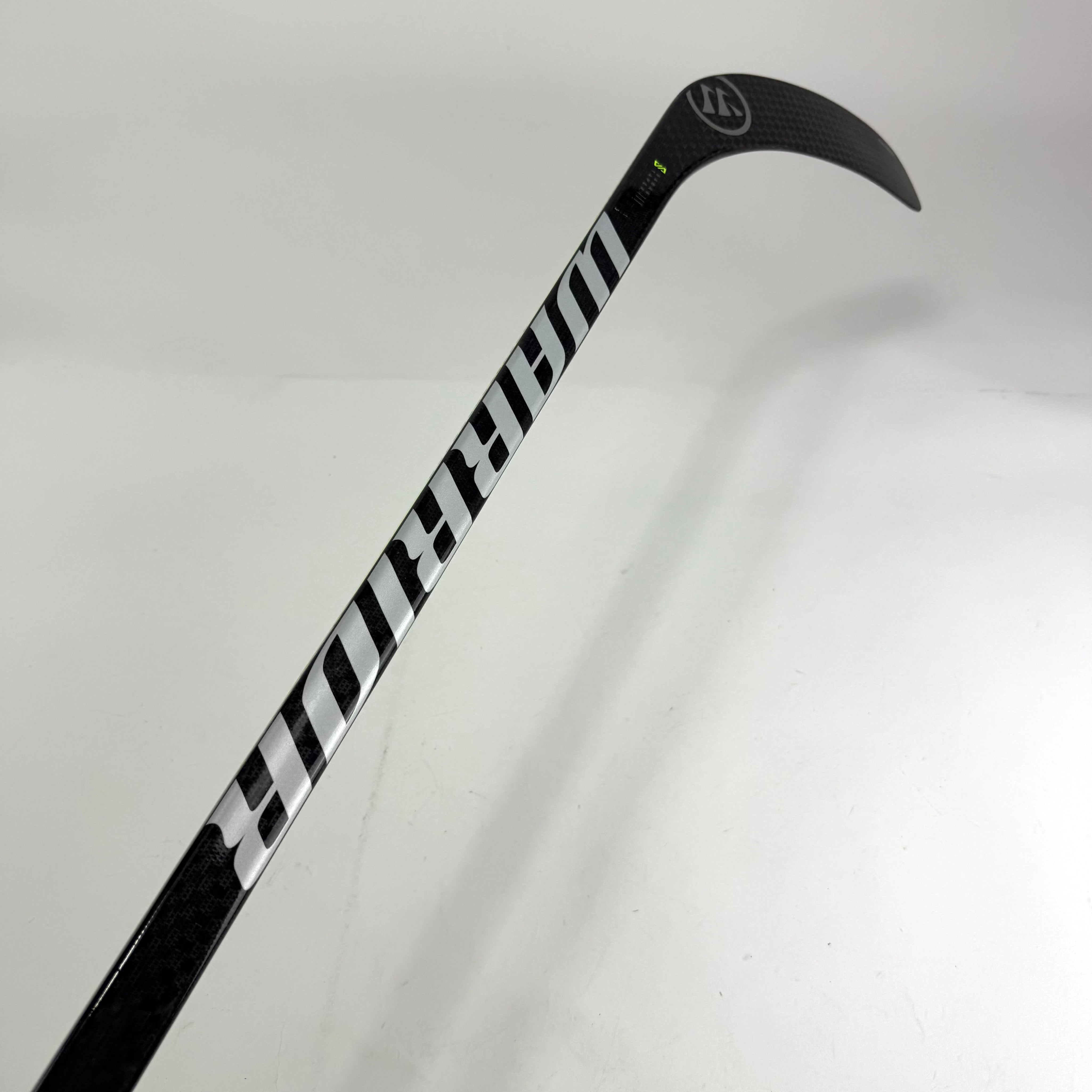 New Left Warrior Alpha LX2 | 75 Flex W88 Curve Grip | E641 - Top Flight Hockey
