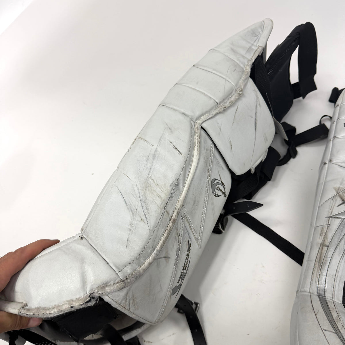 Used White and Black Vaughn Velocity V4 Goalie Leg Pads | 26+1" | AB344