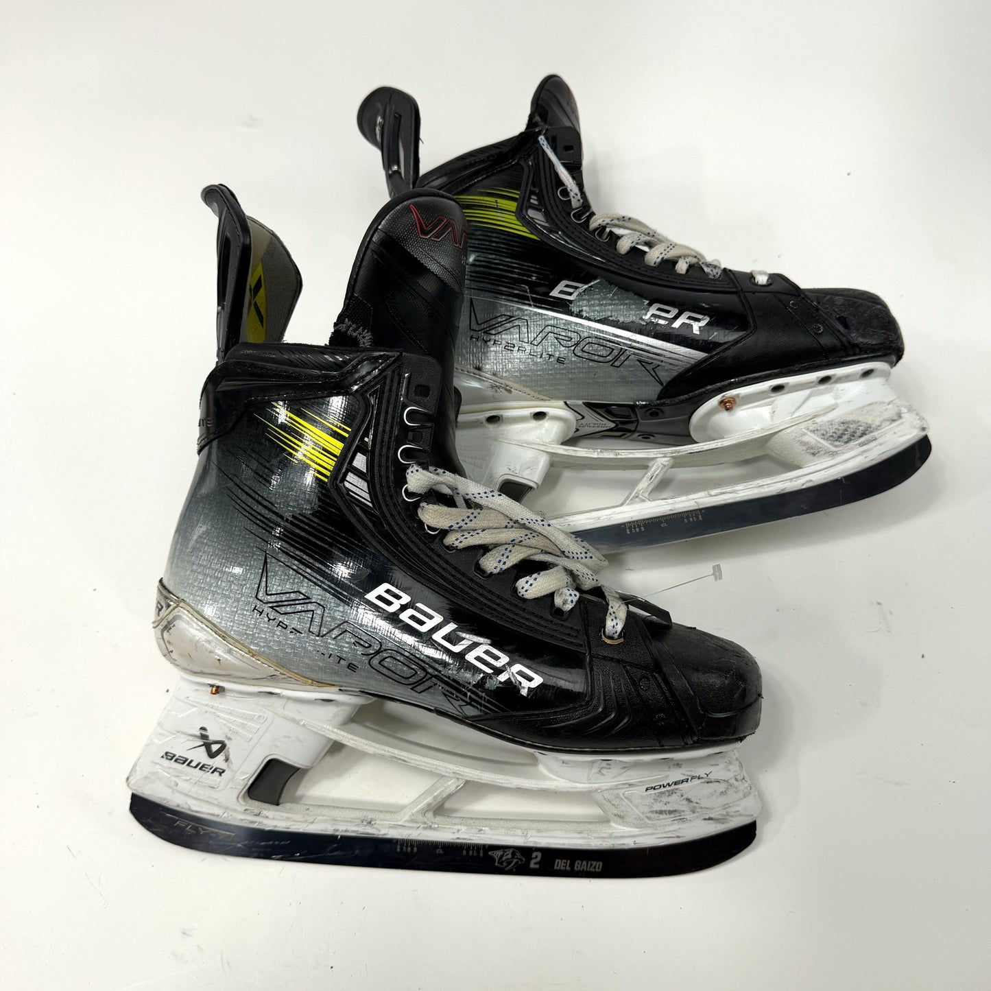 Used Bauer Vapor Hyperlite 2 Skates | Size 9 Fit 1 | AB802
