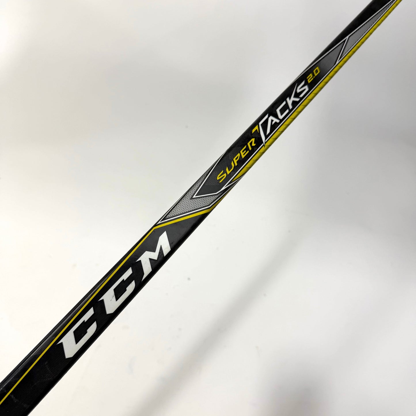 Used Left CCM Super Tacks 2.0 | 95 Flex P15 Curve Grip | R167