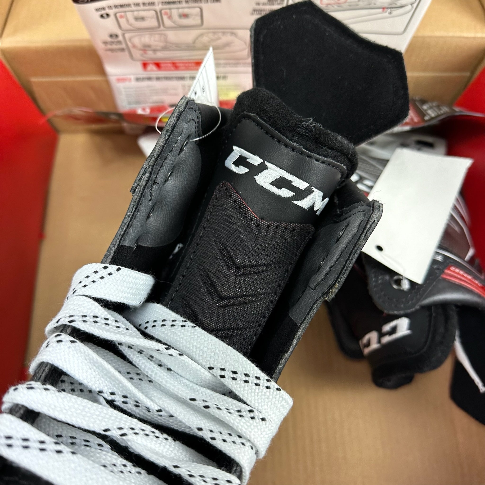 New CCM Jetspeed FT2 Skates | Size 7 3/4 EE/B | M316