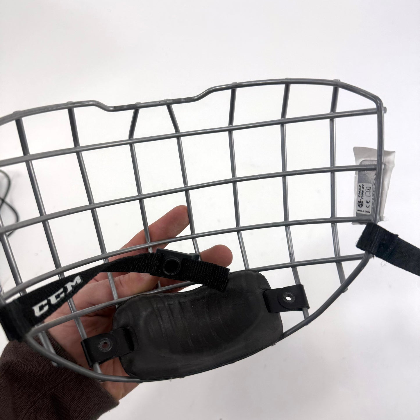 Used Grey CCM Cage | FM Junior | E433