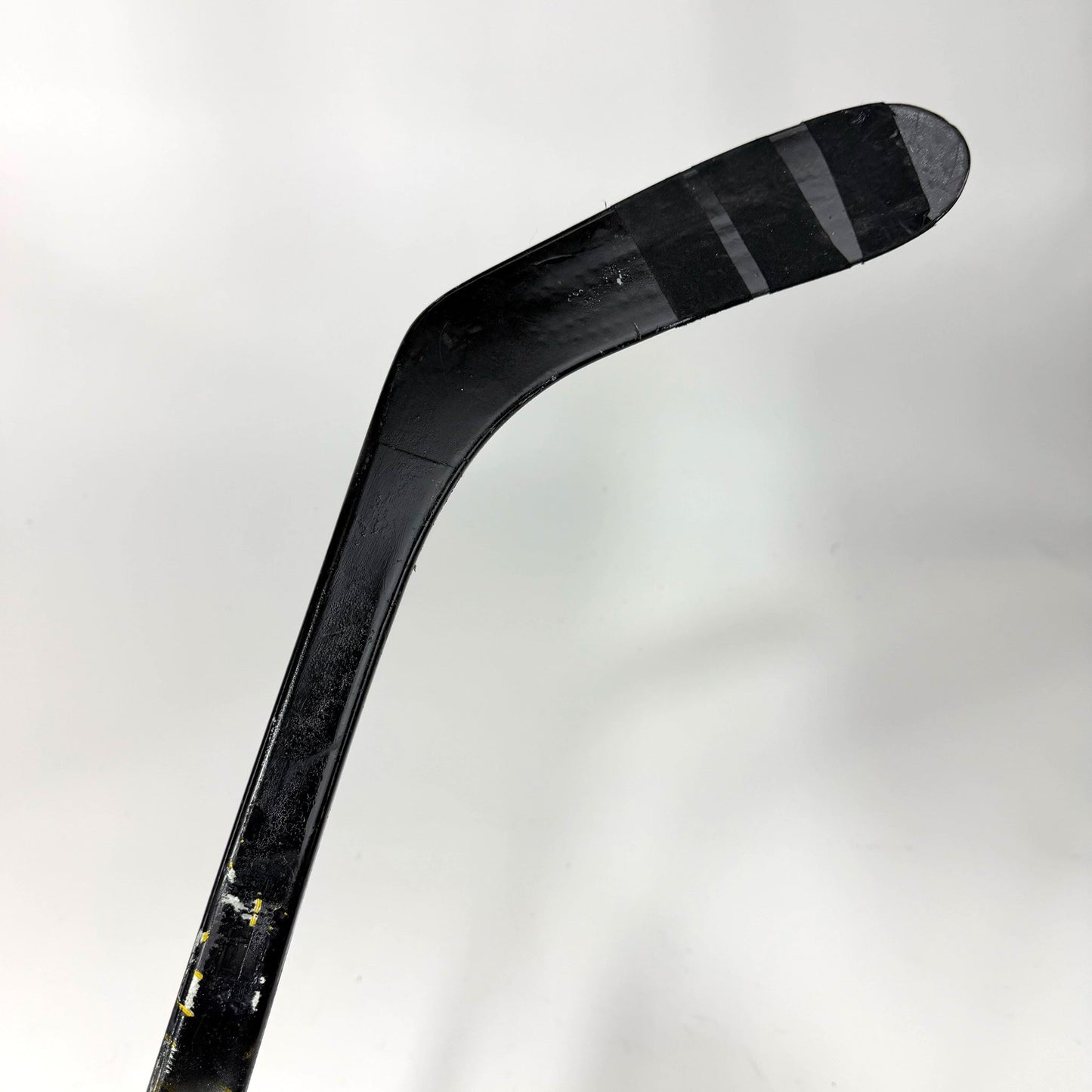 Used Right Yellow Bauer Nexus Geo | 70 Flex Pastrnak Pro Curve Grip | David Pastrnak | AB567