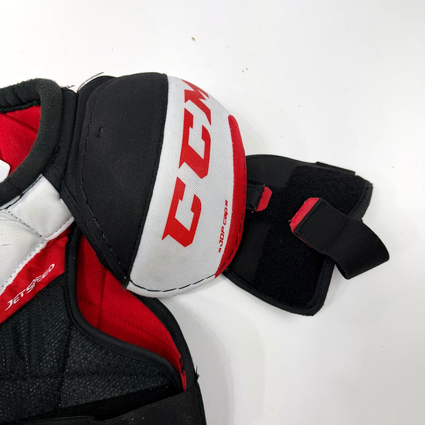 Used CCM Jetspeed Xtra Plus Shoulder Pads | Junior ? | J145