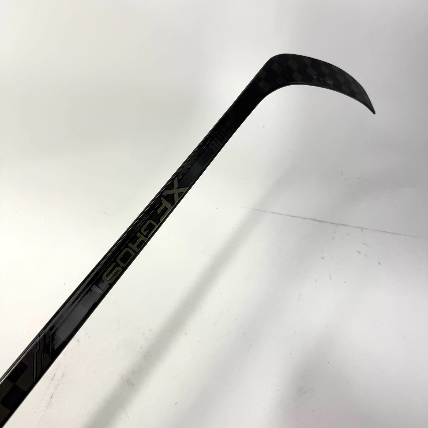 New Left Black CCM Tacks XF Ghost | 50 Flex P90T Curve Grip | J233 - Top Flight Hockey