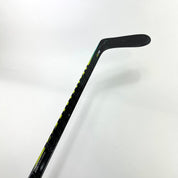 New Right Warrior Alpha DX | 100 Flex P28 Curve Grip | Bogosian | TBL412