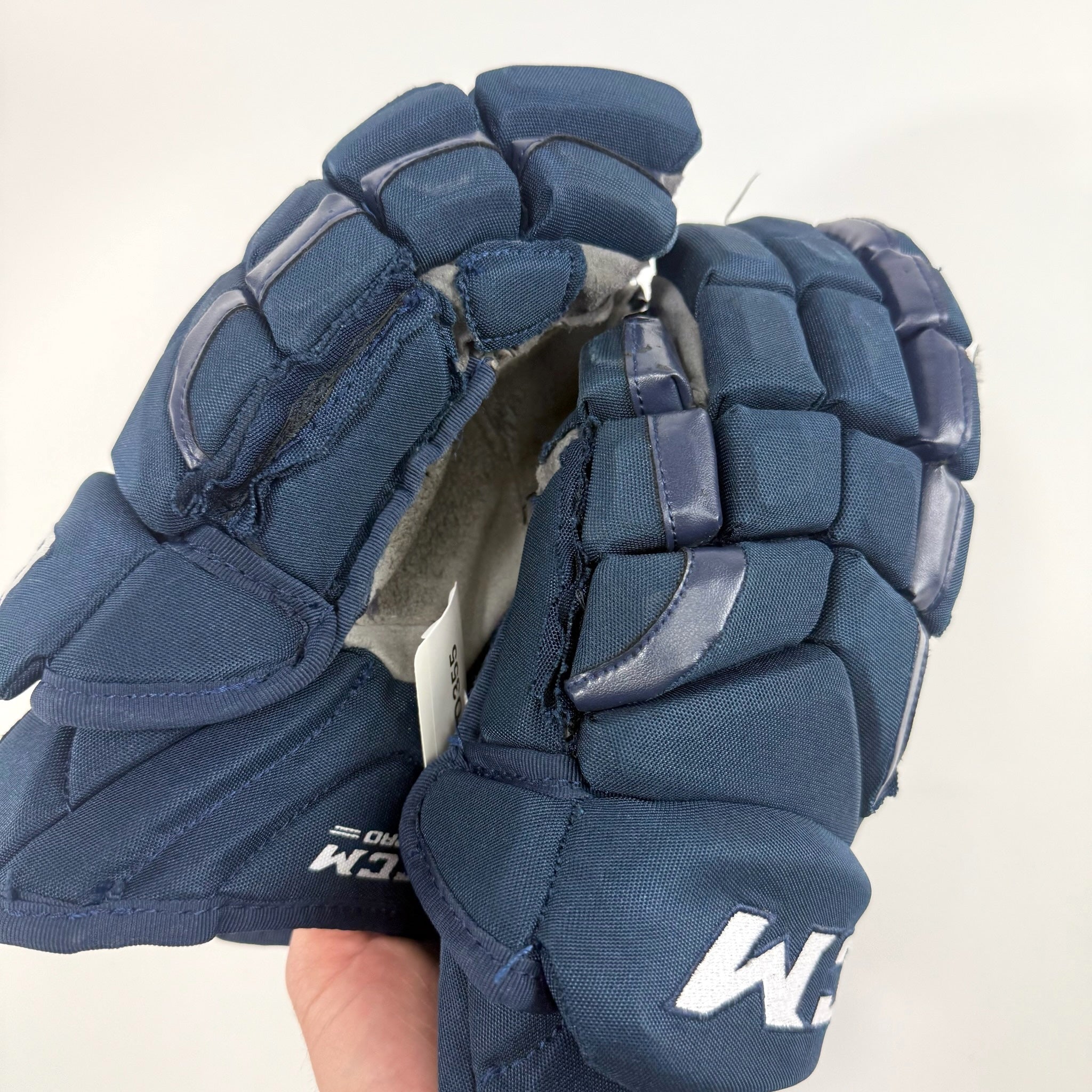 Used Navy CCM HG12 Gloves | 14" | D355
