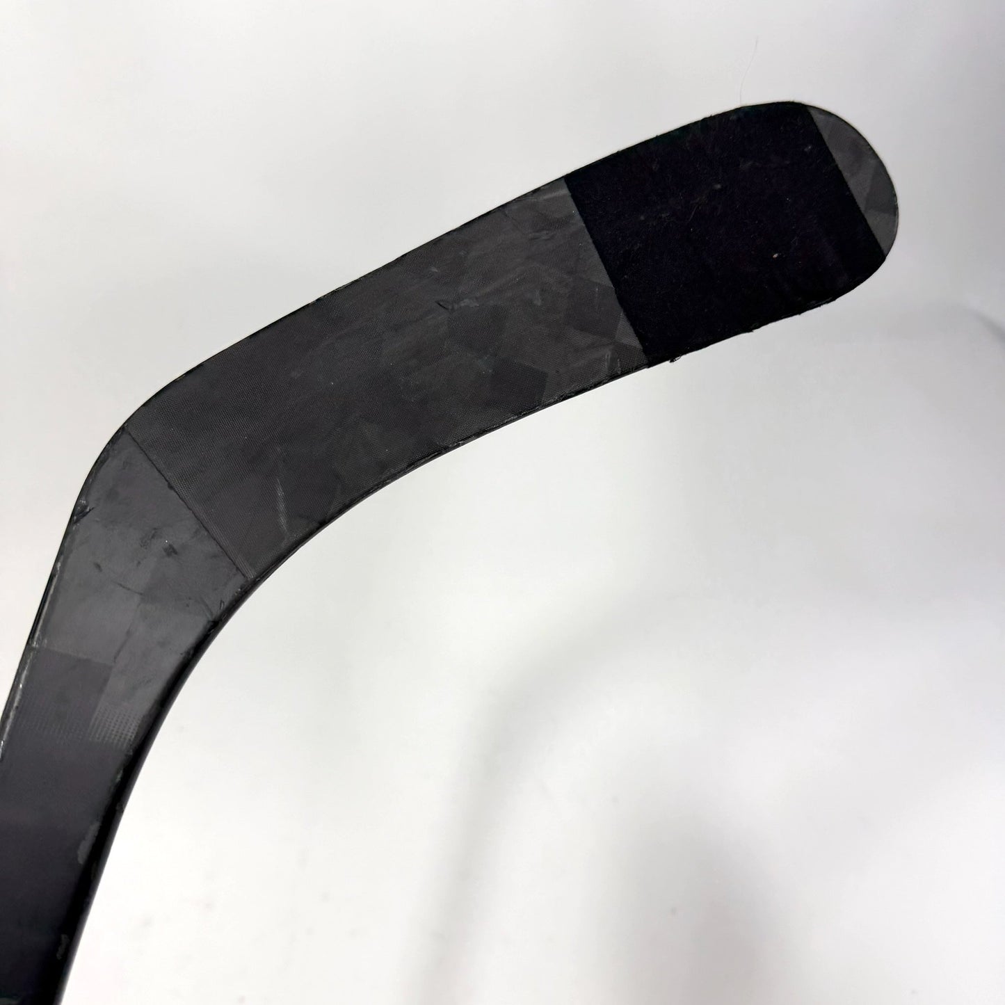 Used Right CCM Ribcor Trigger 10 Pro | 80 Flex P92 Curve Grip | A211
