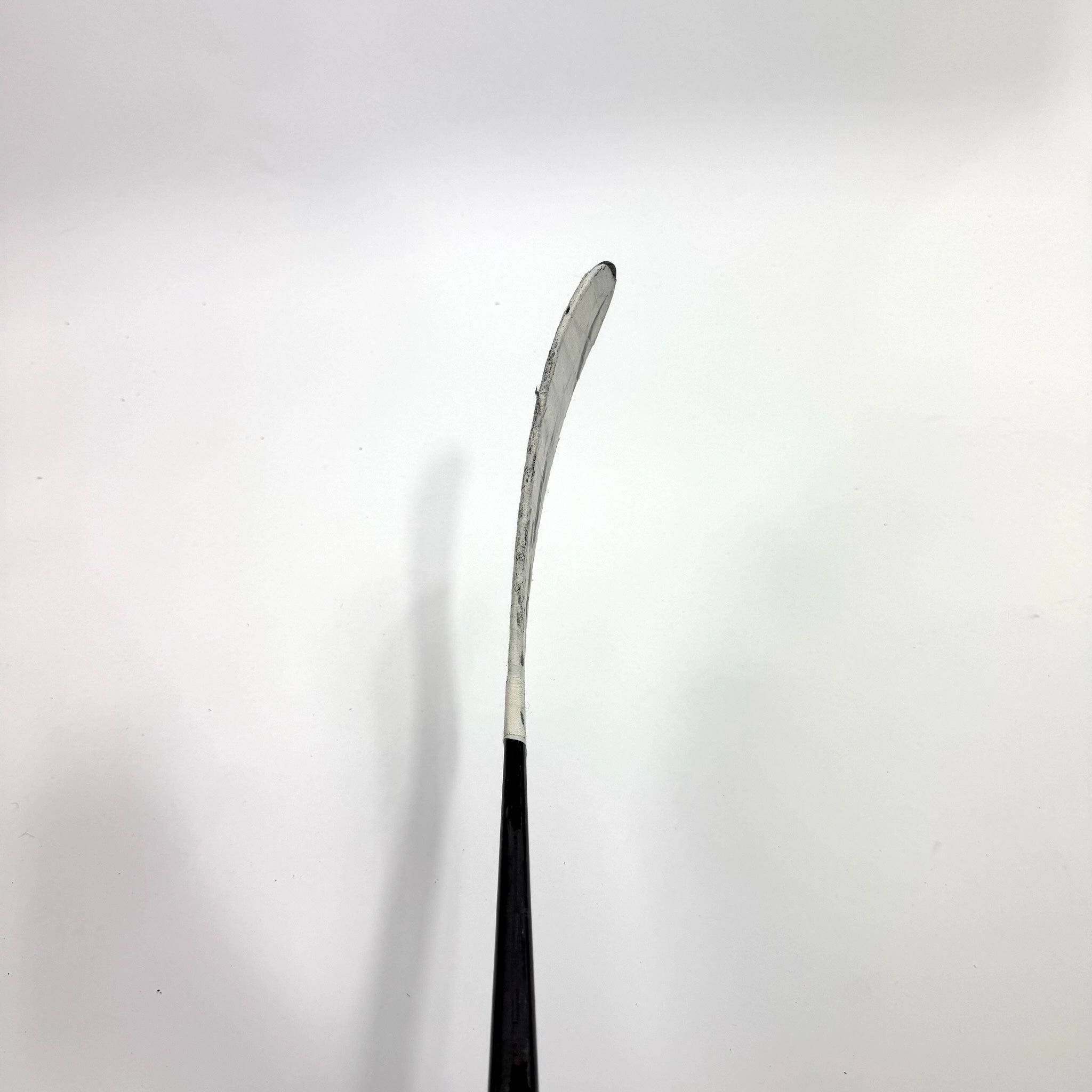 Used Left Red Bauer Pulse | 87 Flex P28 Curve Grip | Matt Gryzelcyk | BH140 - Top Flight Hockey