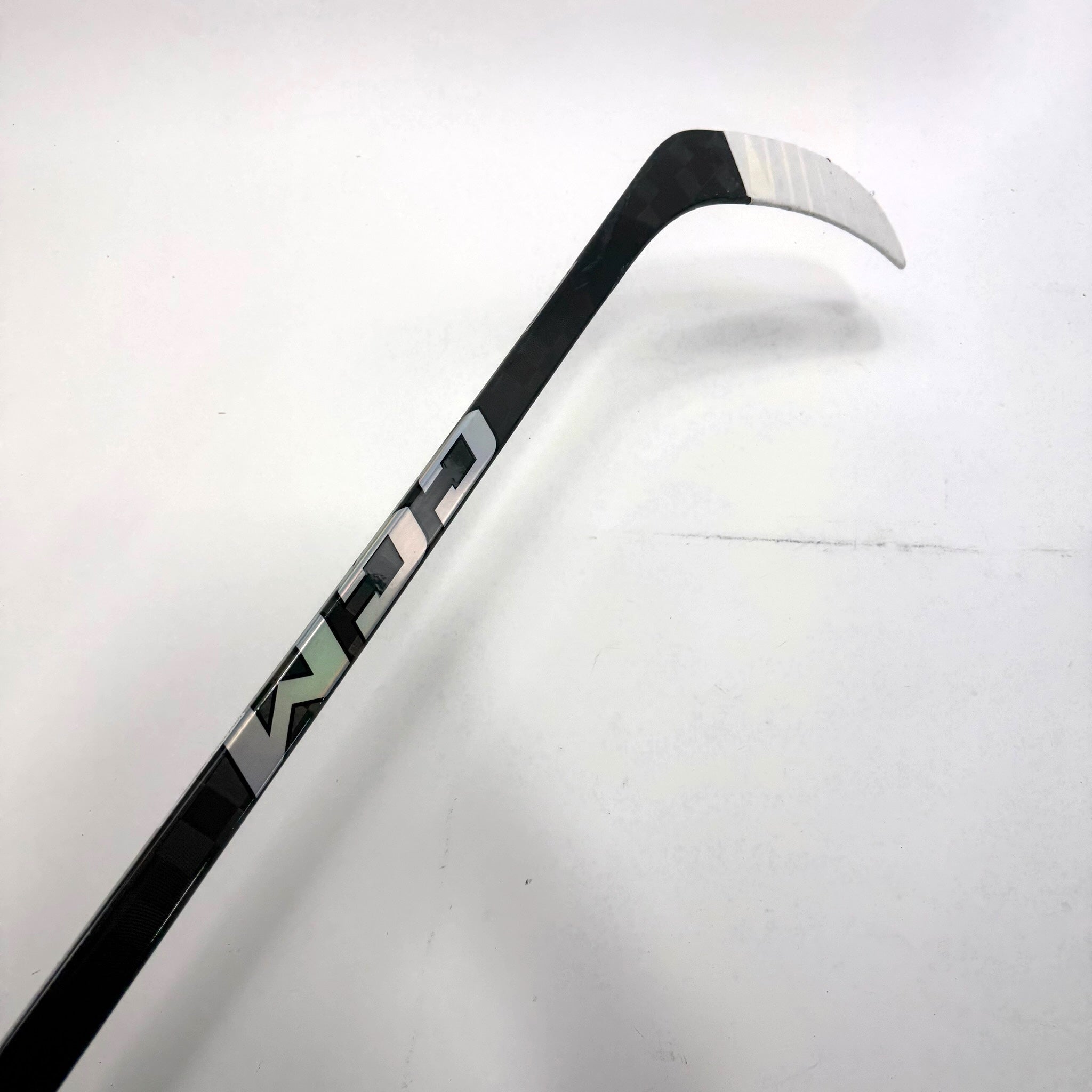 Used Left Black CCM Jetspeed FT8 Pro | 85 Flex P92 Curve Grip | Jason Dickinson | BH126 - Top Flight Hockey