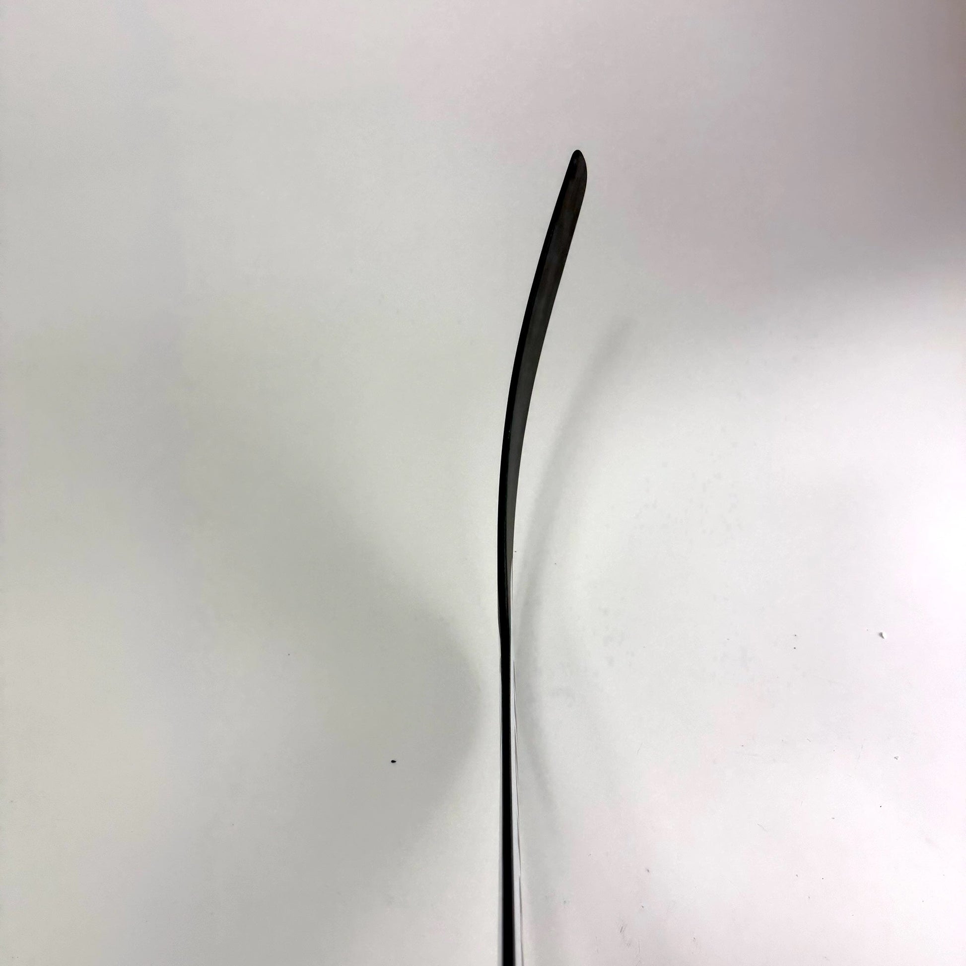 New Regular White/Black/Maroon Warrior Ritual V4 | 26" Paddle W31 Curve | Miner | J791 - Top Flight Hockey