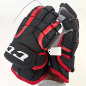 Used Blackhawks CCM HG12XP Gloves 14" | L365