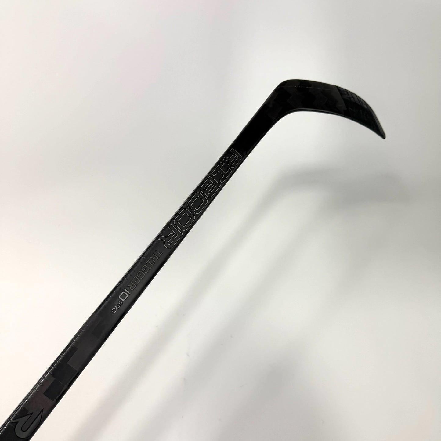 Used Left CCM Ribcor Trigger 10 Pro | 100 Flex P28 Curve Grip | AB987 - Top Flight Hockey