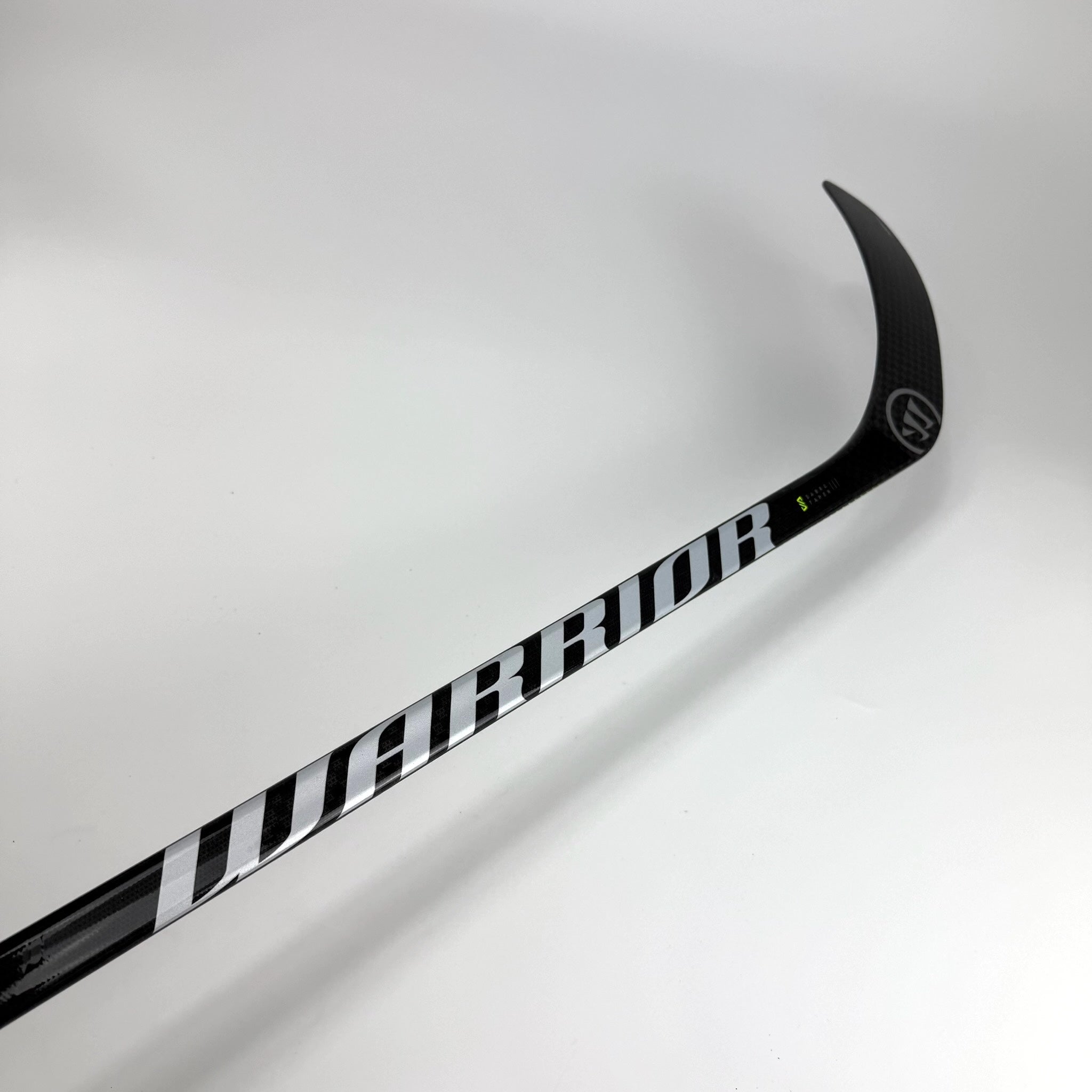 New Right Warrior Alpha LX2 | 85 Flex W90 Curve Grip | F277 - Top Flight Hockey