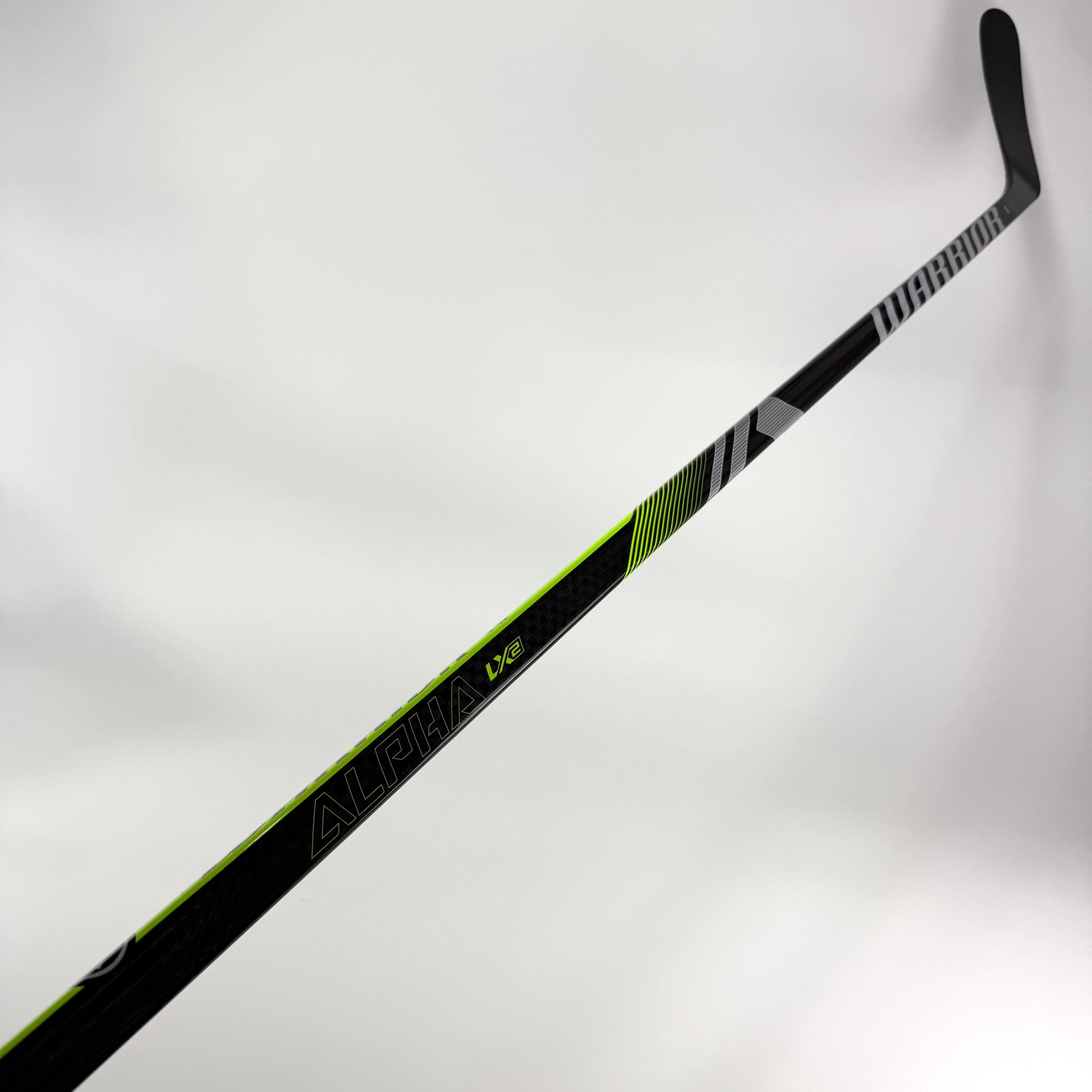 New Left Warrior Alpha LX2 | 75 Flex M90 Curve Grip | R271 - Top Flight Hockey