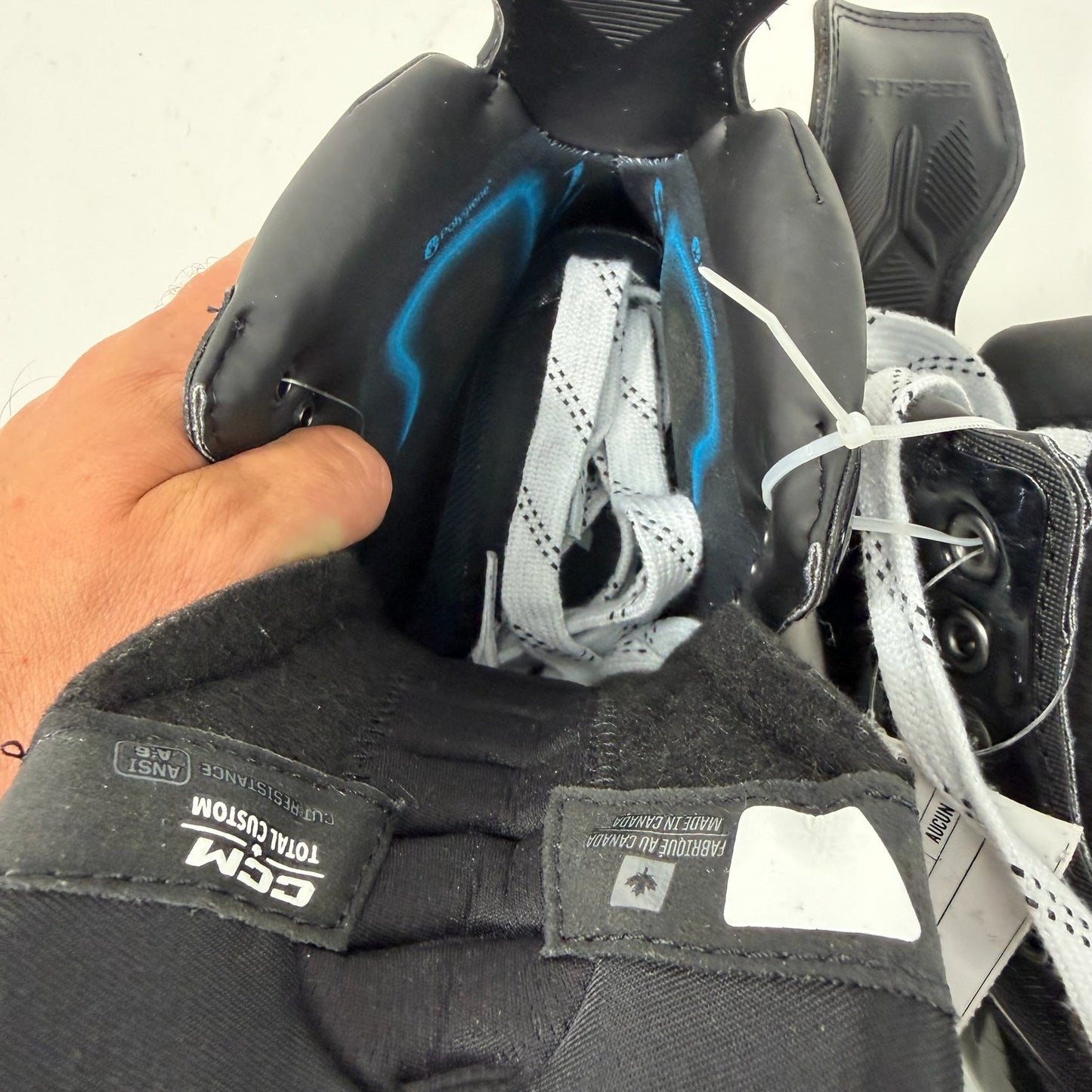 New Black CCM Jetspeed FT8 Pro Skates | 8.5 D | J122