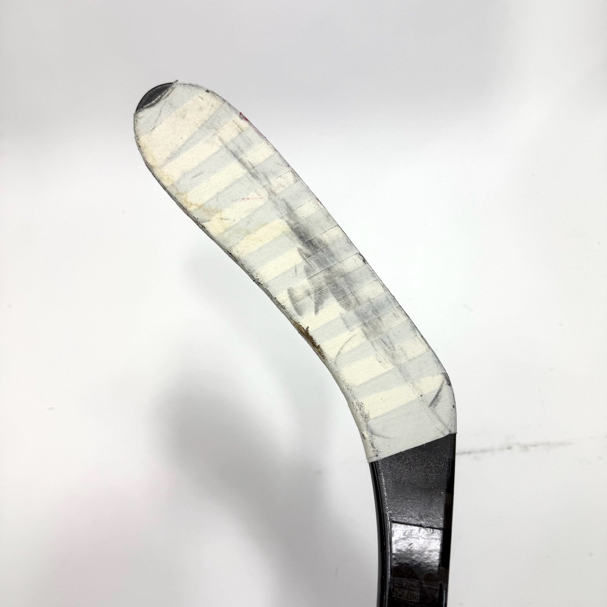 Used Left Red Bauer Pulse | 87 Flex P28 Curve Grip | Matt Gryzelcyk | BH133 - Top Flight Hockey