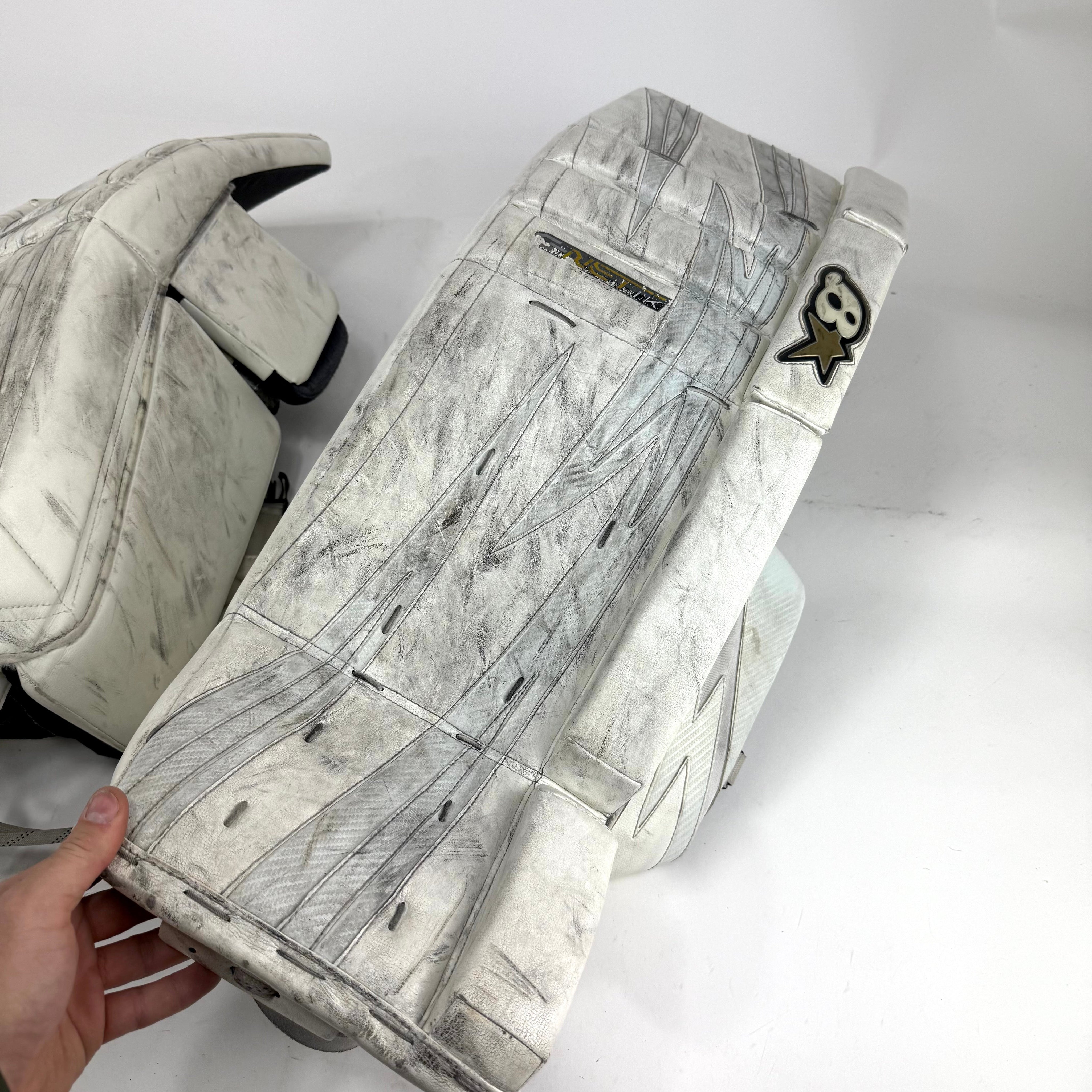 Used White Brian's Gnetik Goalie Pads | 35 +1" - Top Flight Hockey