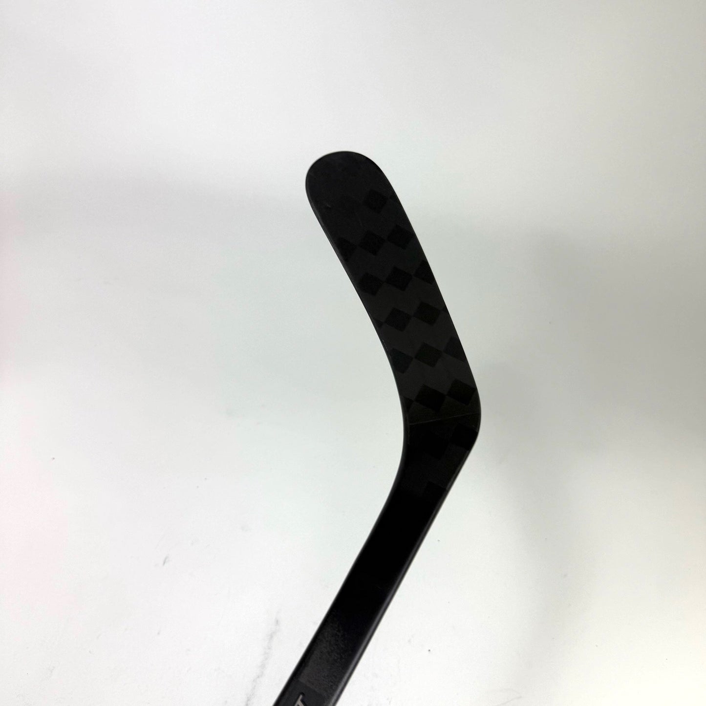 New Left Chrome CCM Ribcor Trigger 10 Pro | 90 Flex P92 Curve Grip | J477 - Top Flight Hockey