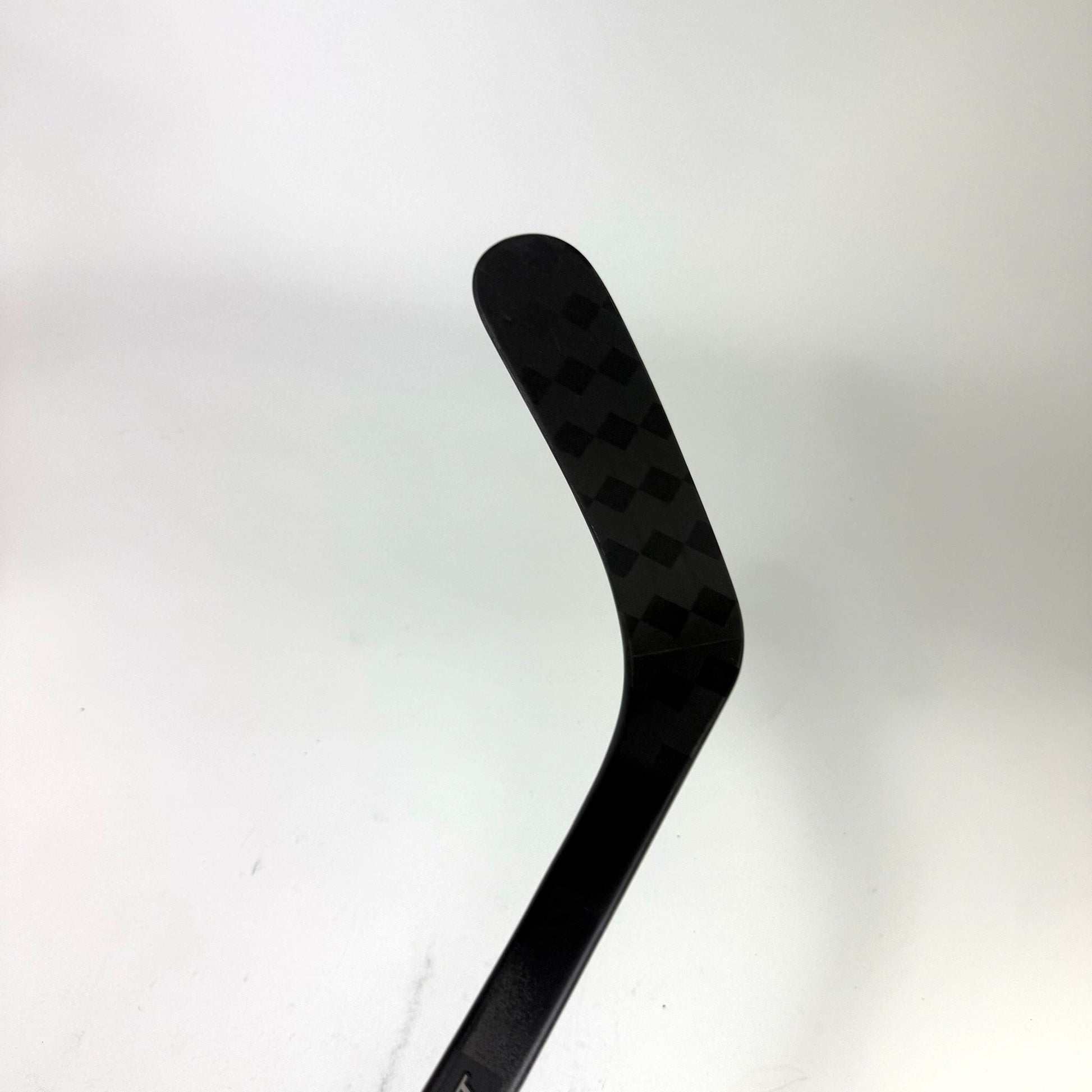 New Left Chrome CCM Ribcor Trigger 10 Pro | 90 Flex P92 Curve Grip | J477 - Top Flight Hockey