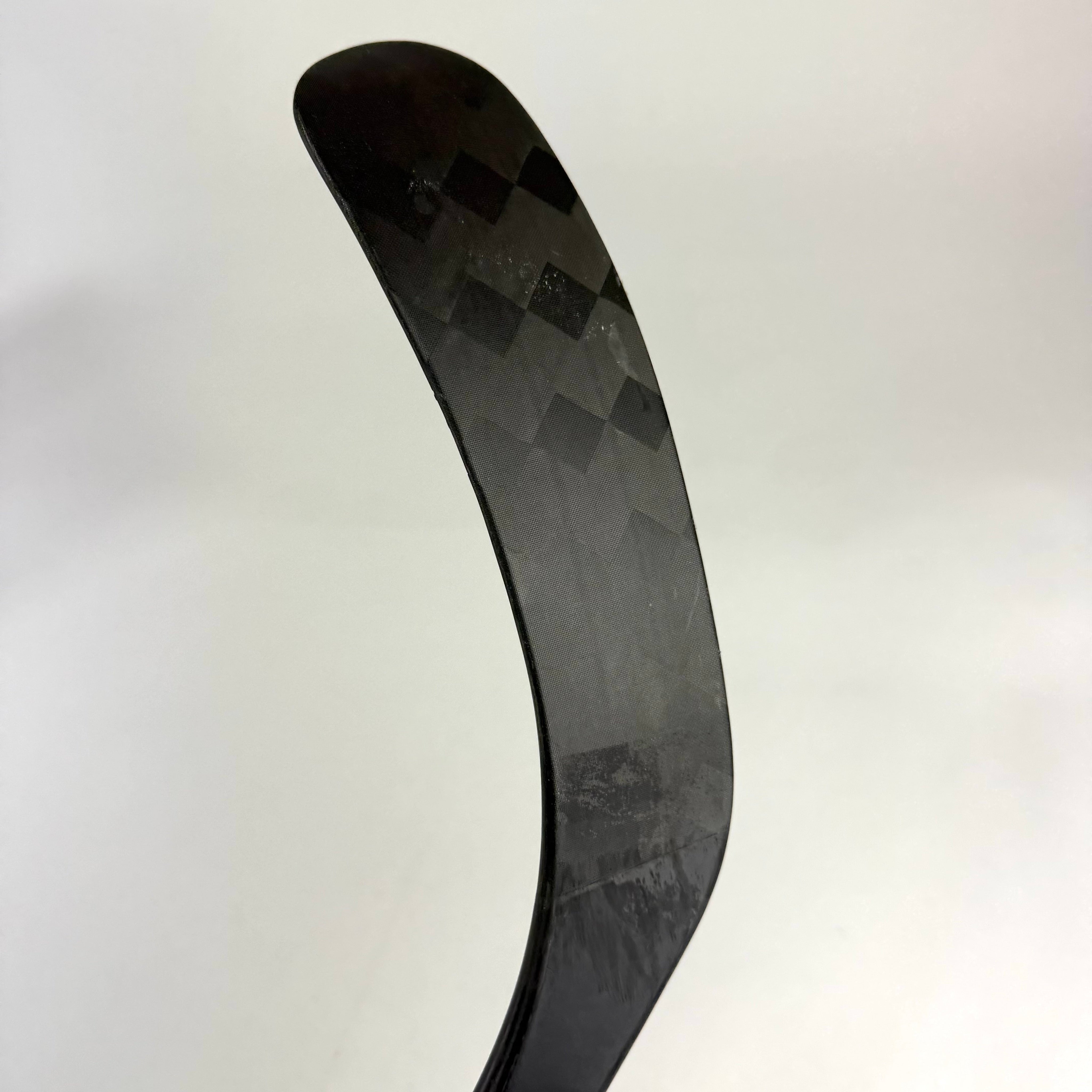 Used Right CCM Ribcor Trigger 8 Pro | 85 Flex | P90T Curve Grip | E727 - Top Flight Hockey