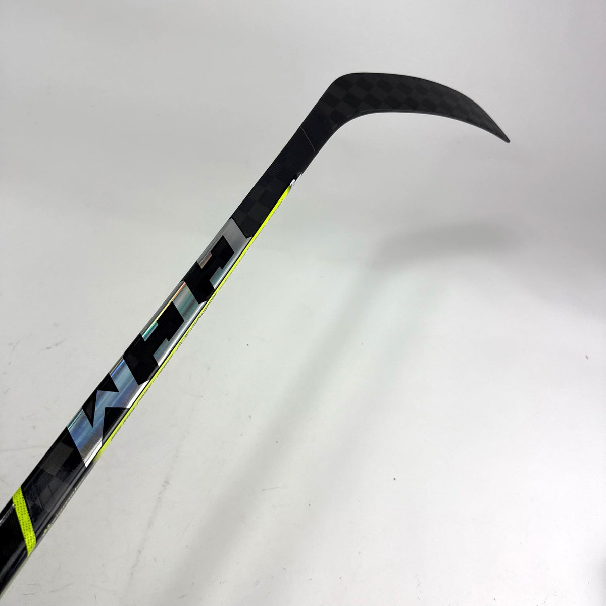 New Left CCM Super Tacks AS3 Pro | 50 Flex P28 Curve Grip | F59