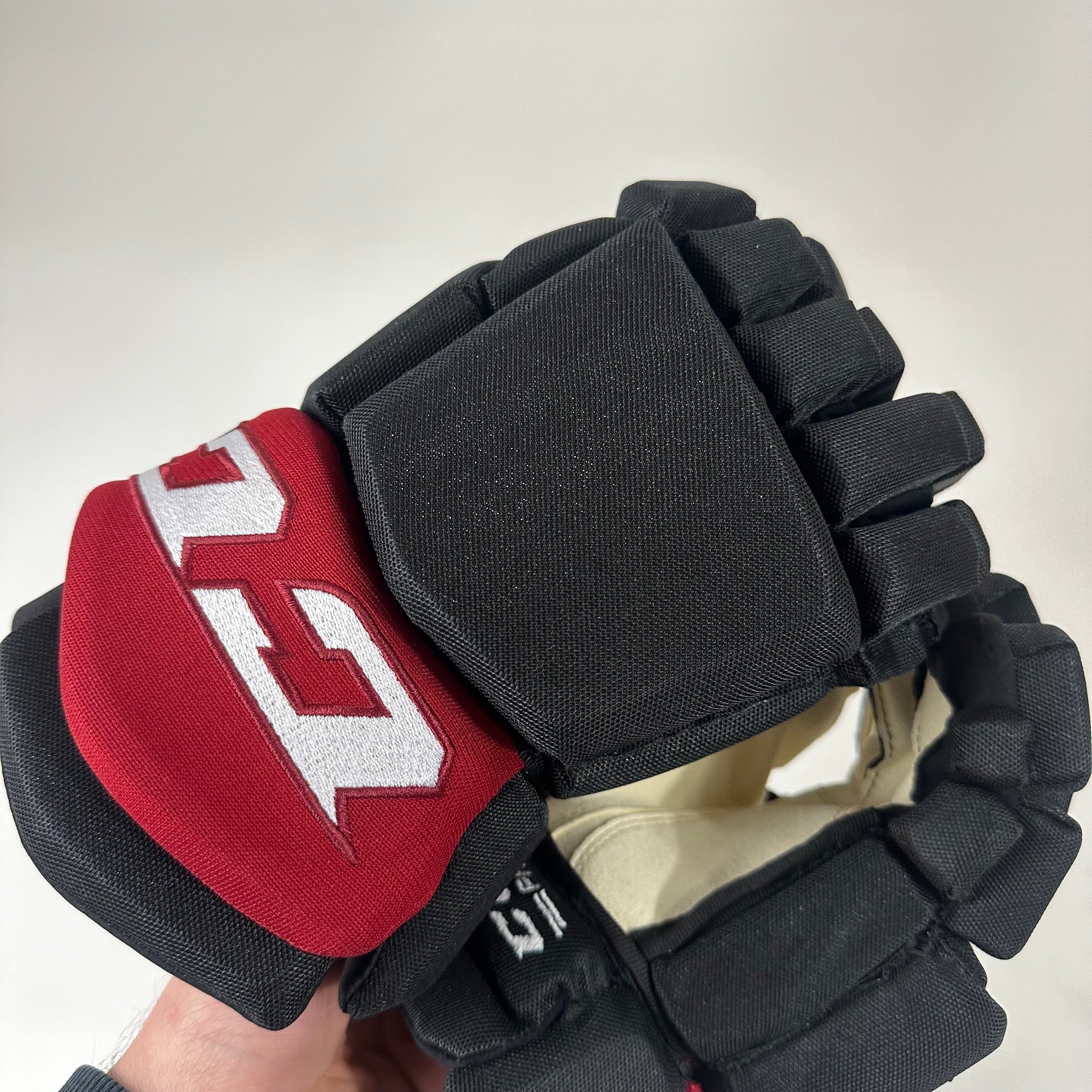 Brand New CCM HGTK Gloves Arizona Coyotes - 14"