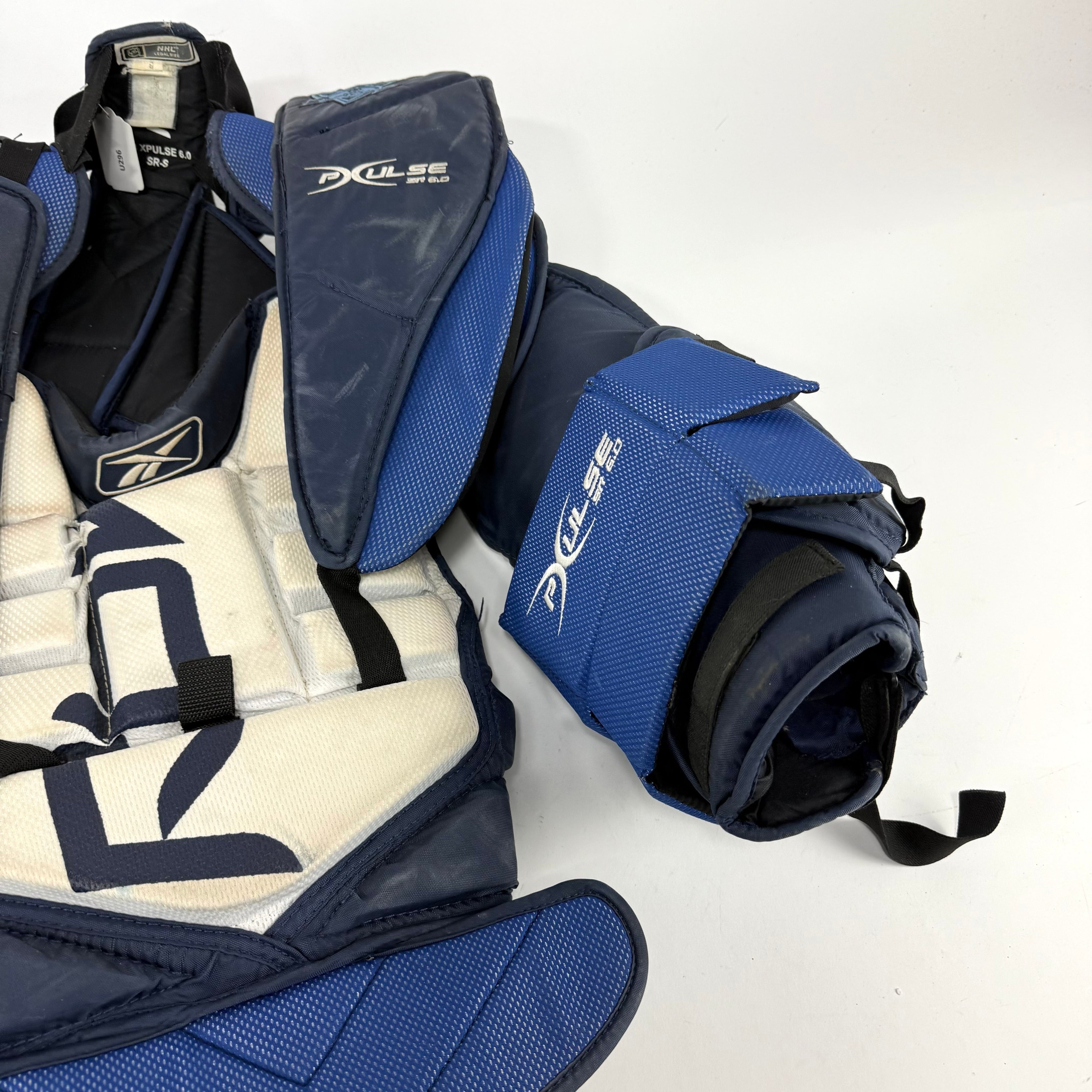 Used Reebok Pulse Chest Protector | SR Small | U296 - Top Flight Hockey