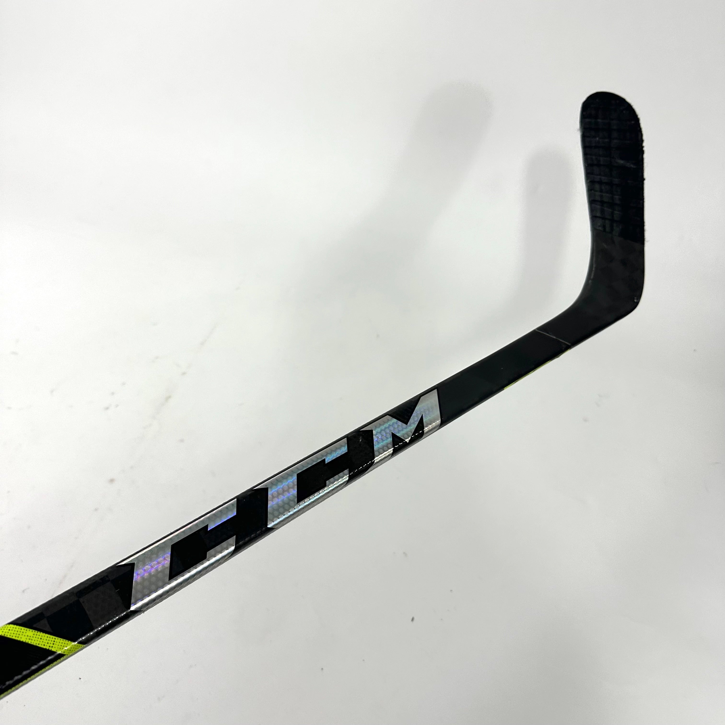 Damaged Left CCM Super Tacks AS3 Pro 85 Flex P90 Curve Grip | JENNER 38 | G405