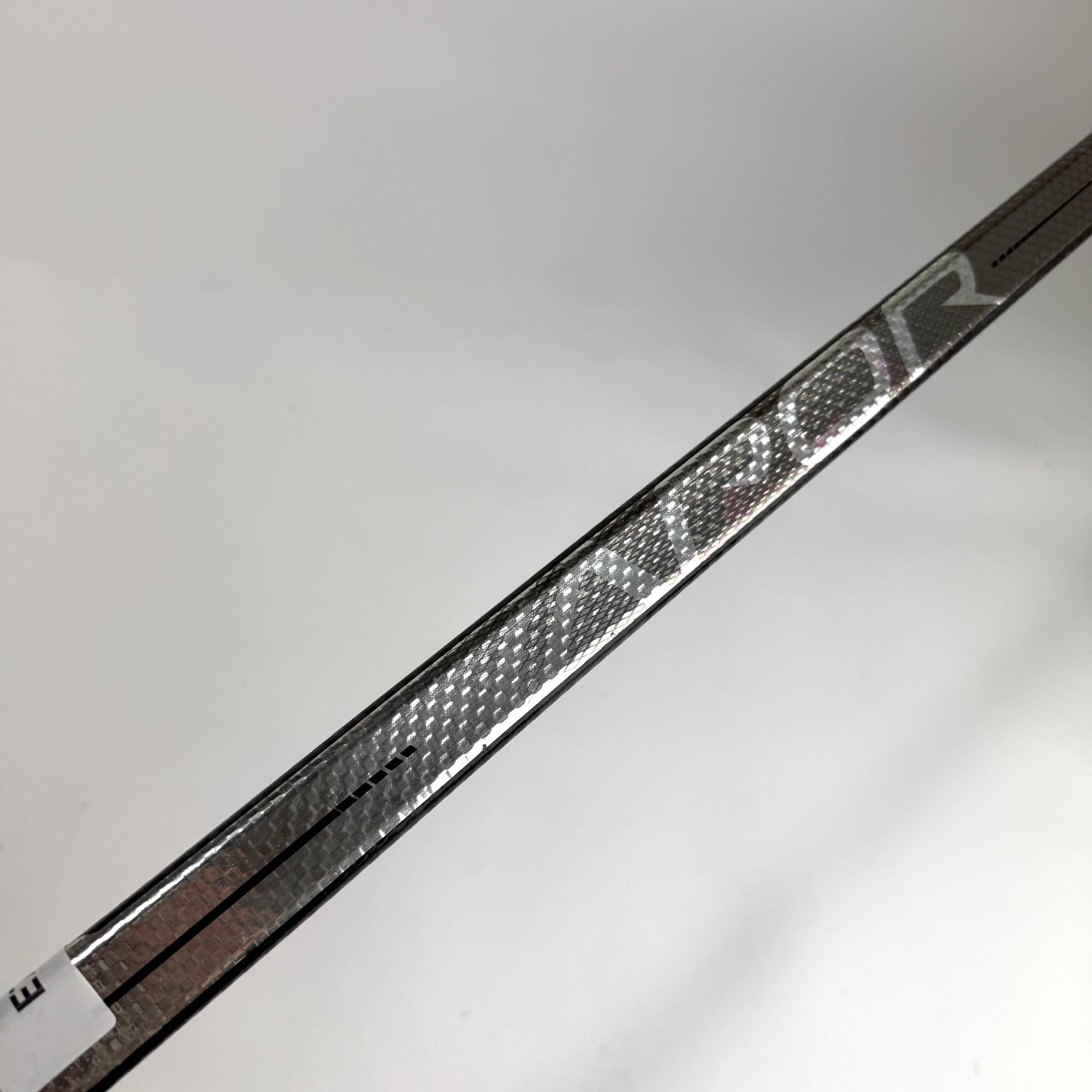 Used Left Silver Bauer Vapor Hyperlite | 77 Flex P92M Curve Grip | E758 - Top Flight Hockey