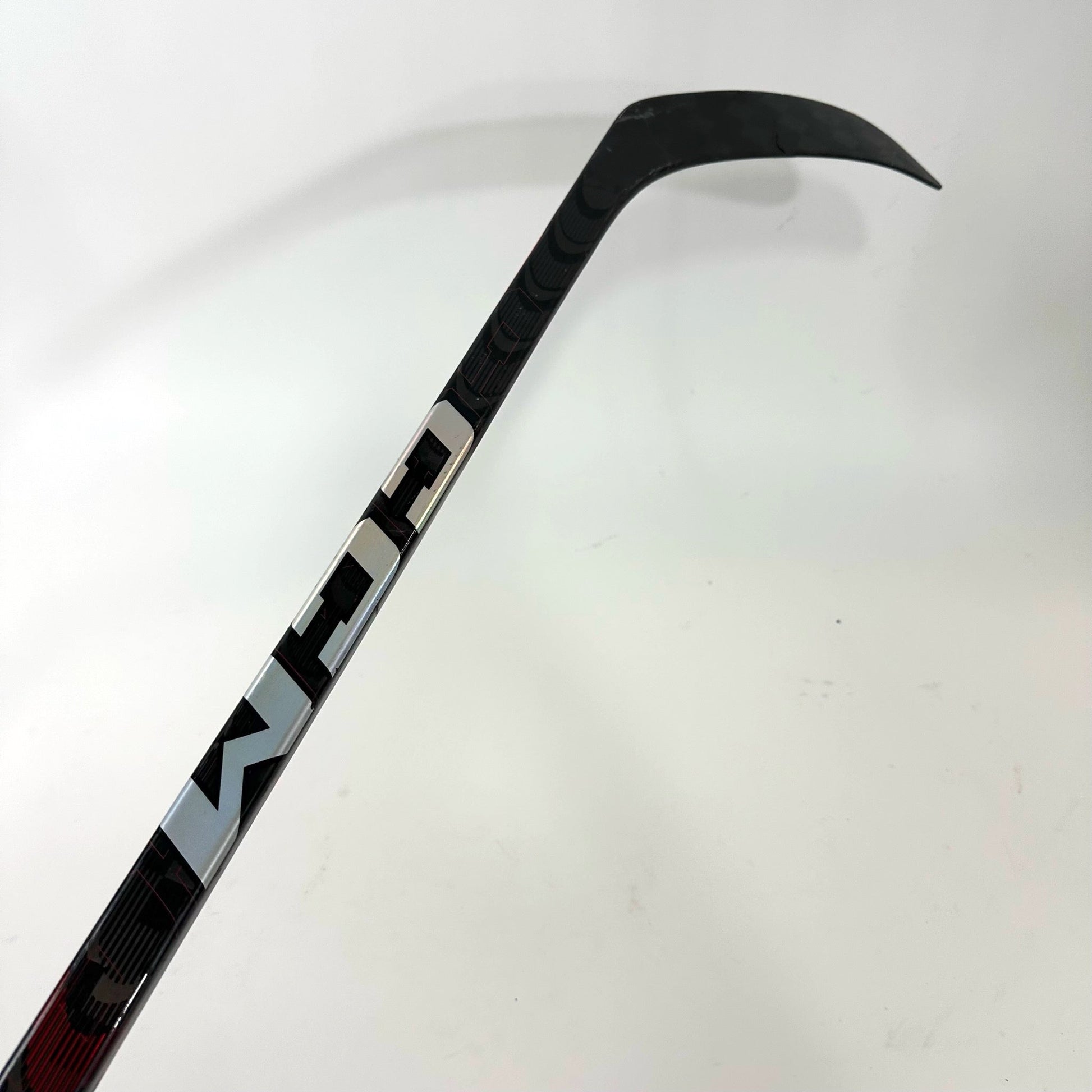 Used Left Handed CCM Jetspeed FT5 Pro 80 Flex P28M Grip | Q731 - Top Flight Hockey