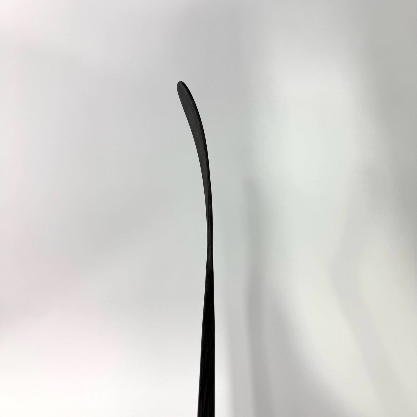 New Right Black CCM Jetspeed FT5 Pro | 95 Flex P28 Curve Grip | J189