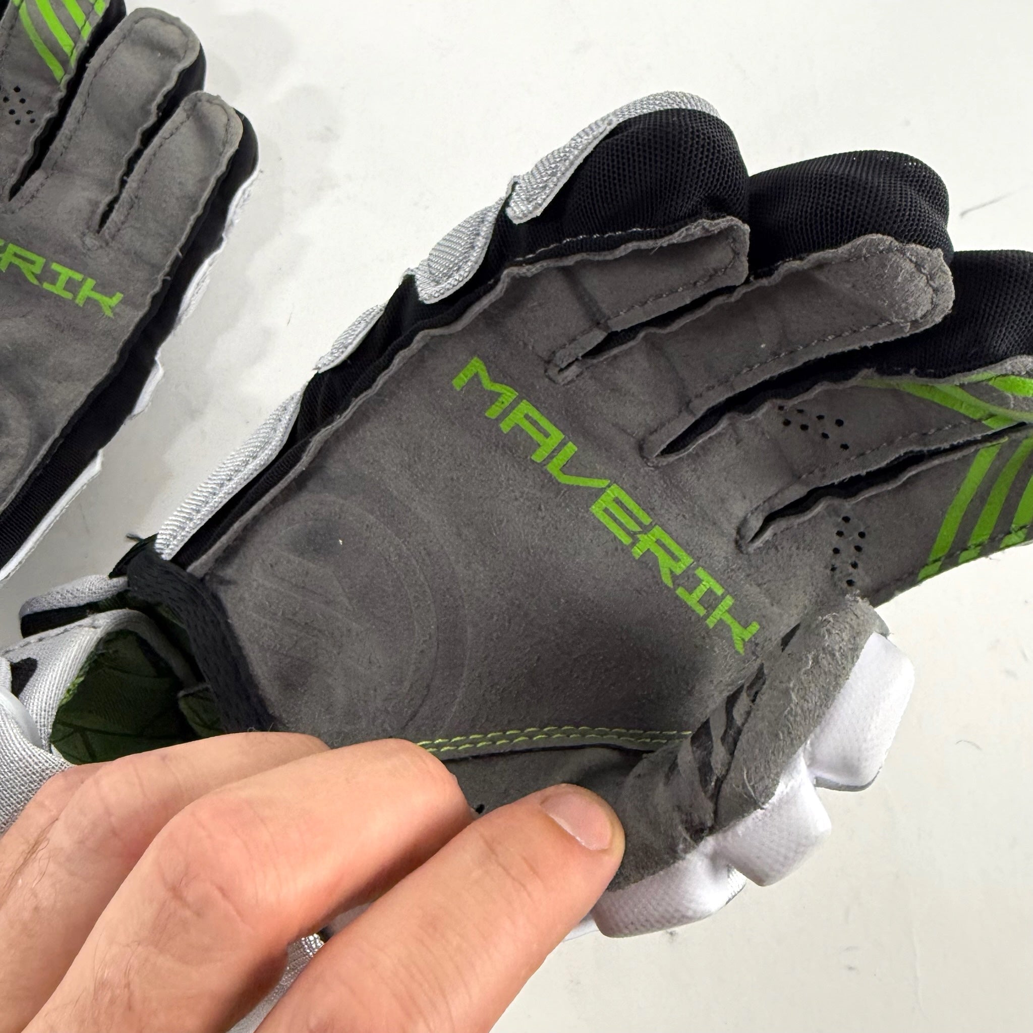 Like New Maverik MX Lacrosse Gloves Senior Medium 12" - #E291 - Top Flight Hockey