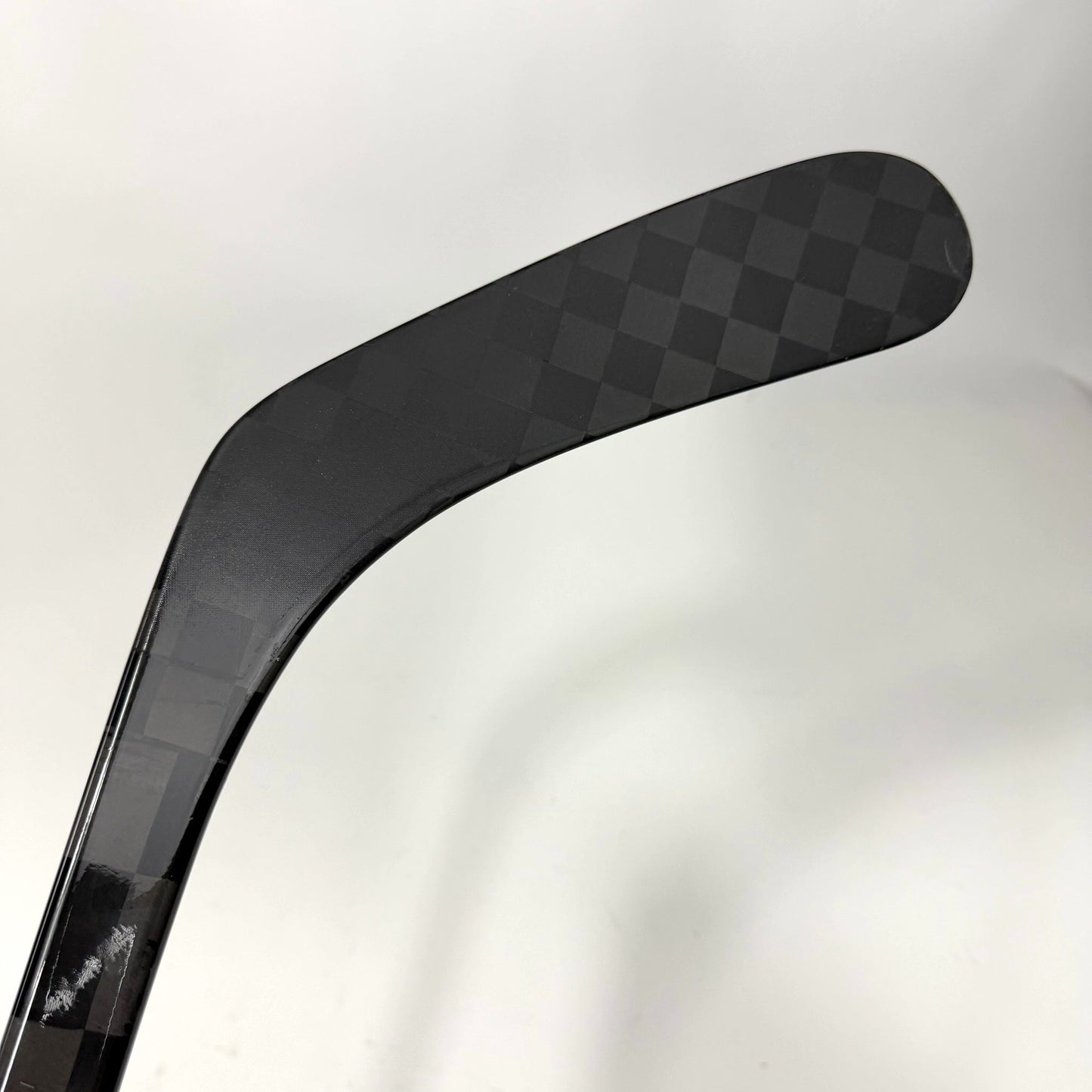 New Right Black Bauer Supreme Fuse | 95 Flex P92 Curve Grip | AB548