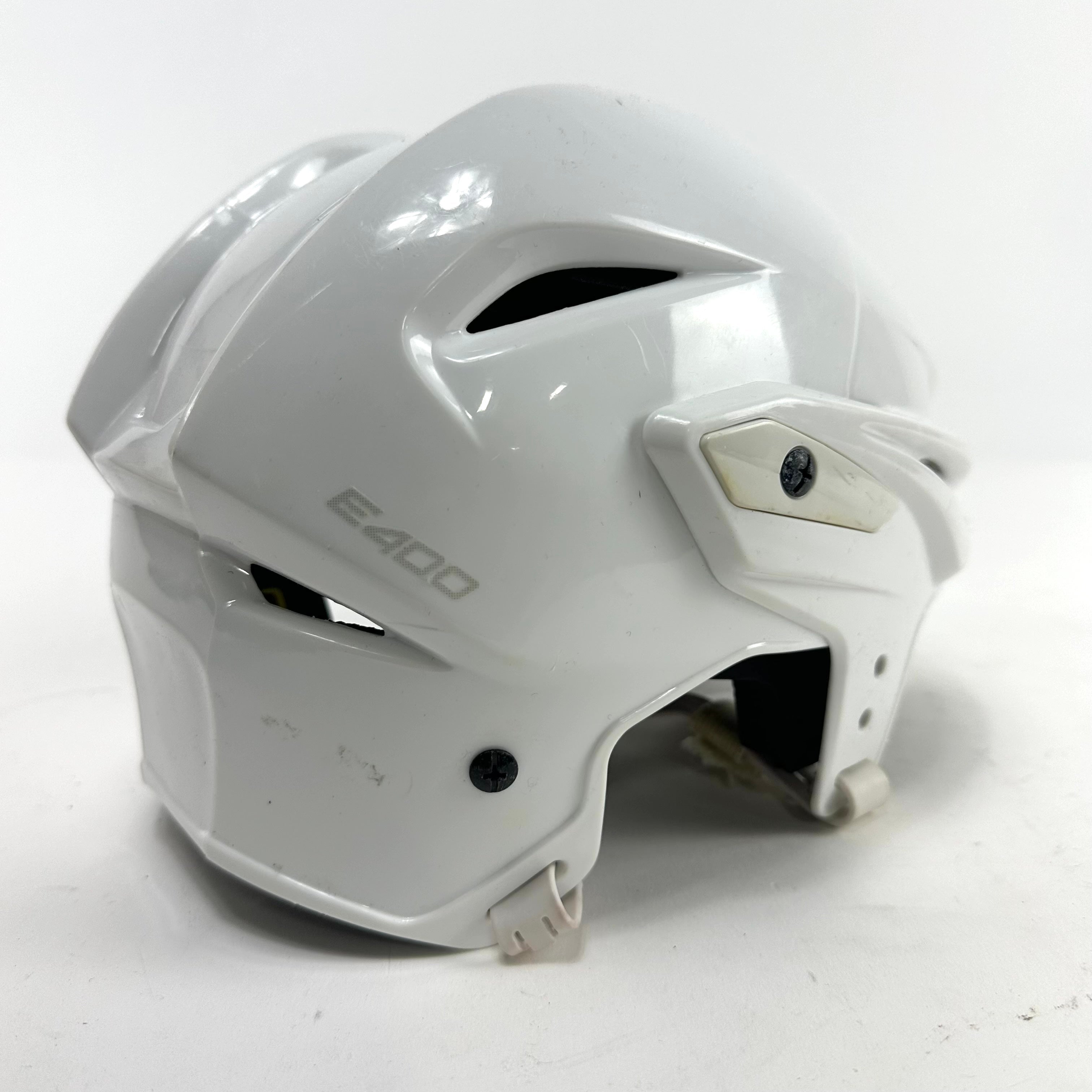 Used White Easton E400 Helmet | Medium | L324 - Top Flight Hockey
