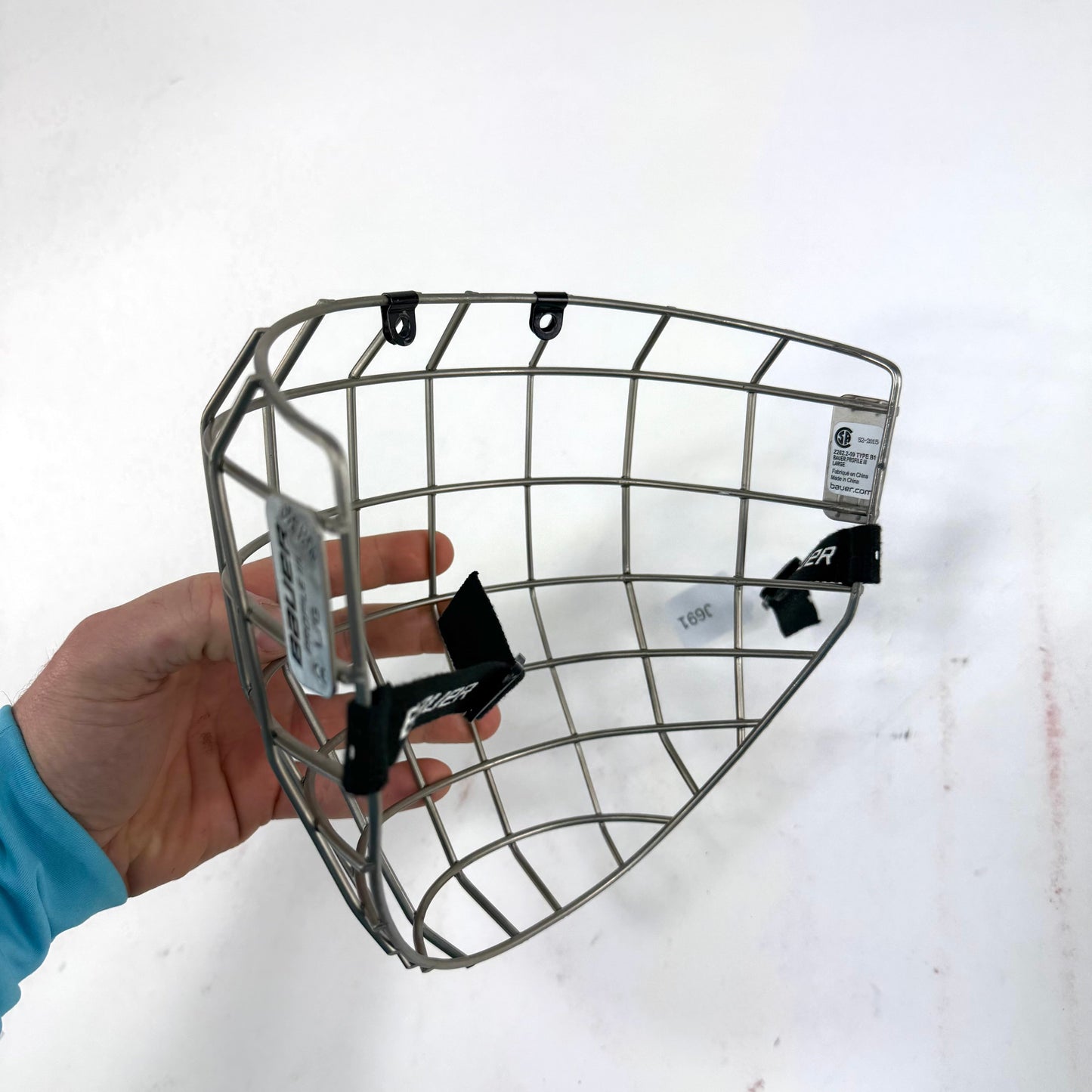Like New Bauer Profile 3 Cage - Senior Large - #J691