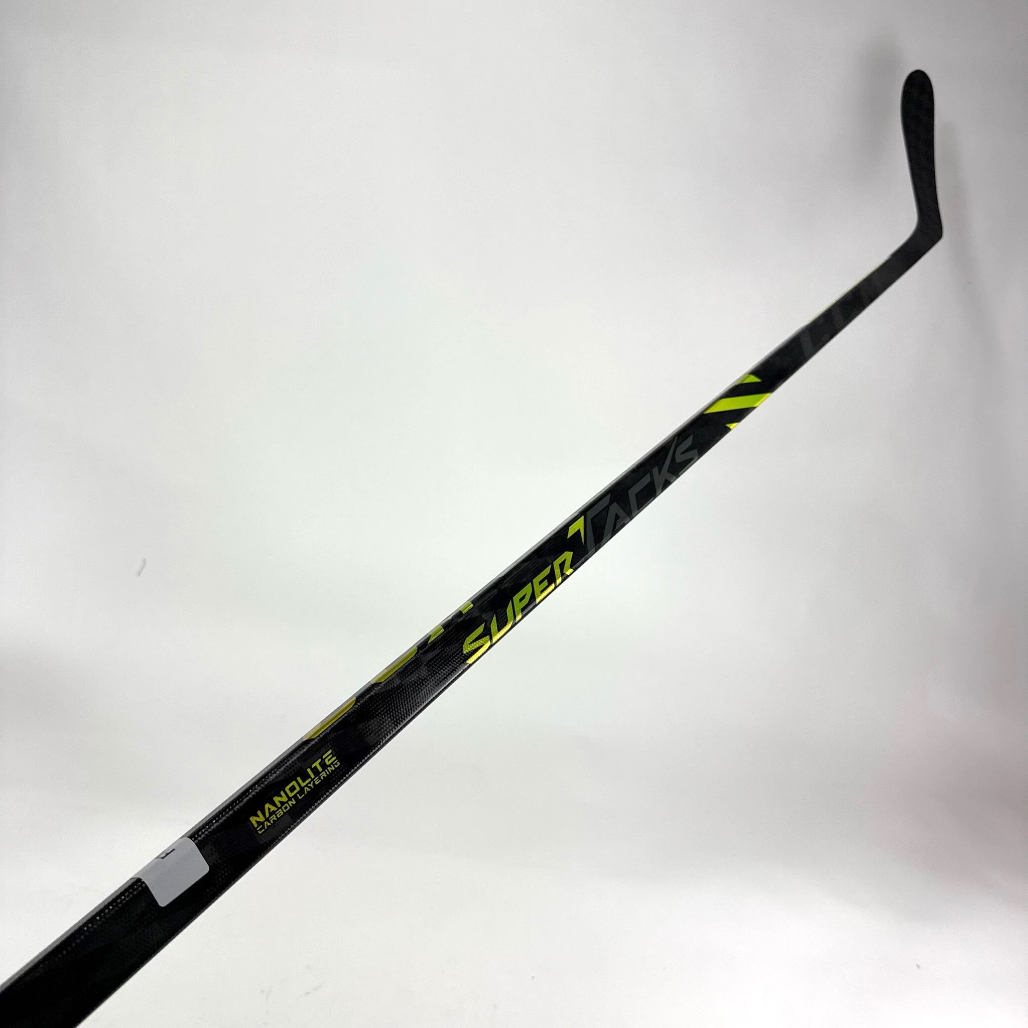 New Left CCM Super Tacks AS4 Pro | 95 Flex P28 Curve Grip | F70 - Top Flight Hockey