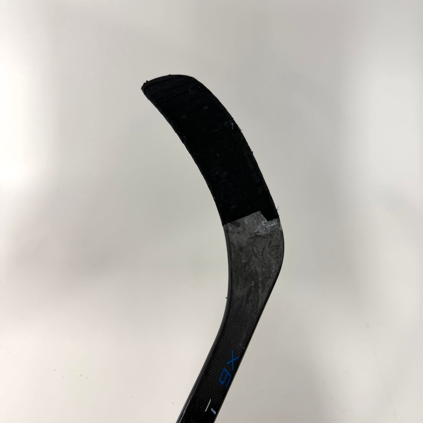Used Right Blue True Catalyst 9X | 80 Flex P92 Curve Grip | AB958