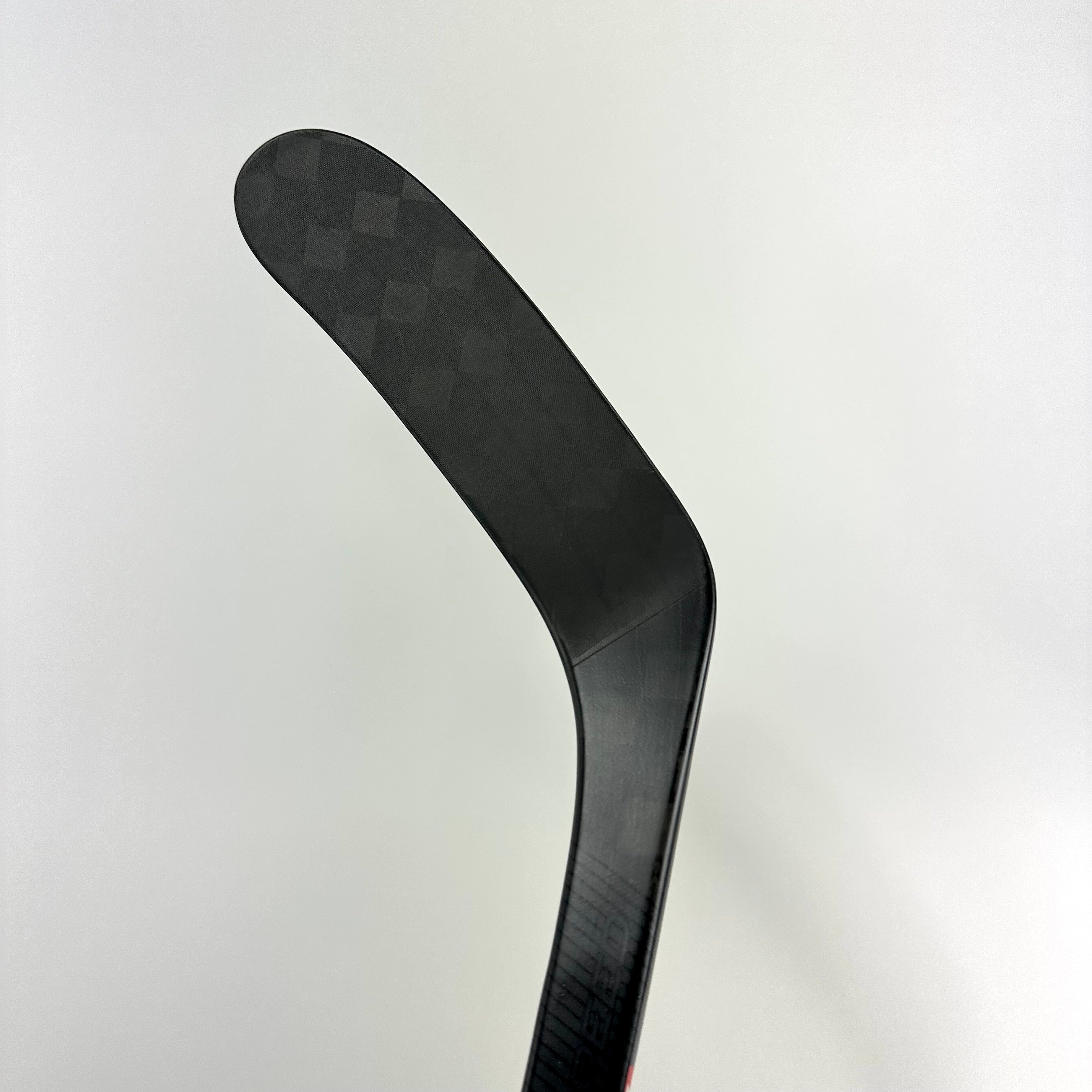 New Left CCM Jetspeed FT6 Pro | 105 Flex P28M Curve Grip | Xhekaj | C292